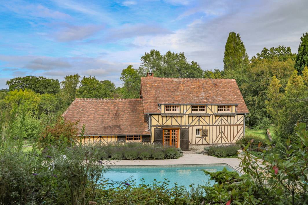 Loue maison authentique entre terre et mer avec piscine chauffée à 5km de Cabourg - 6 couchages