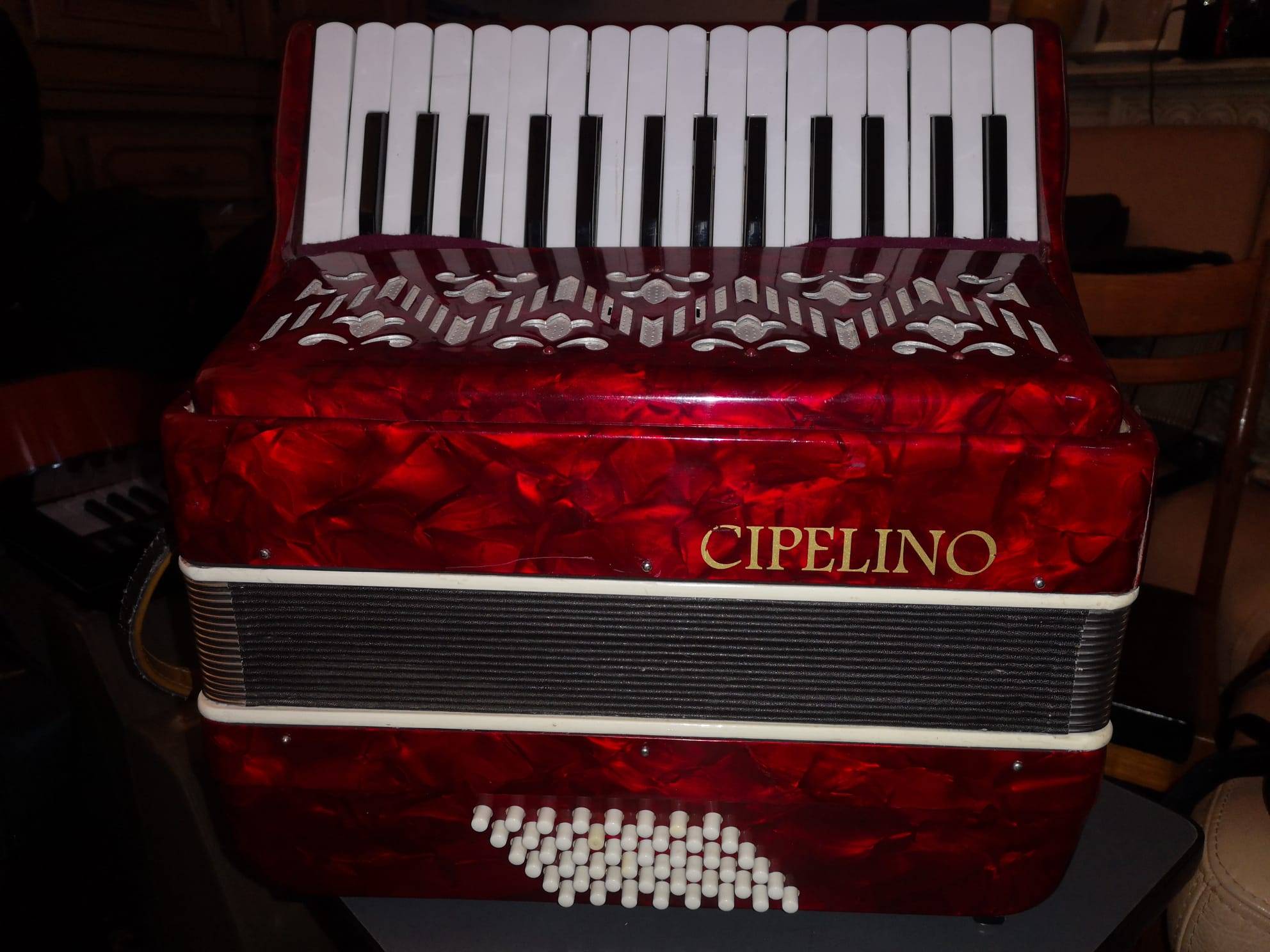 Accordéon Cipelino en très bon état
