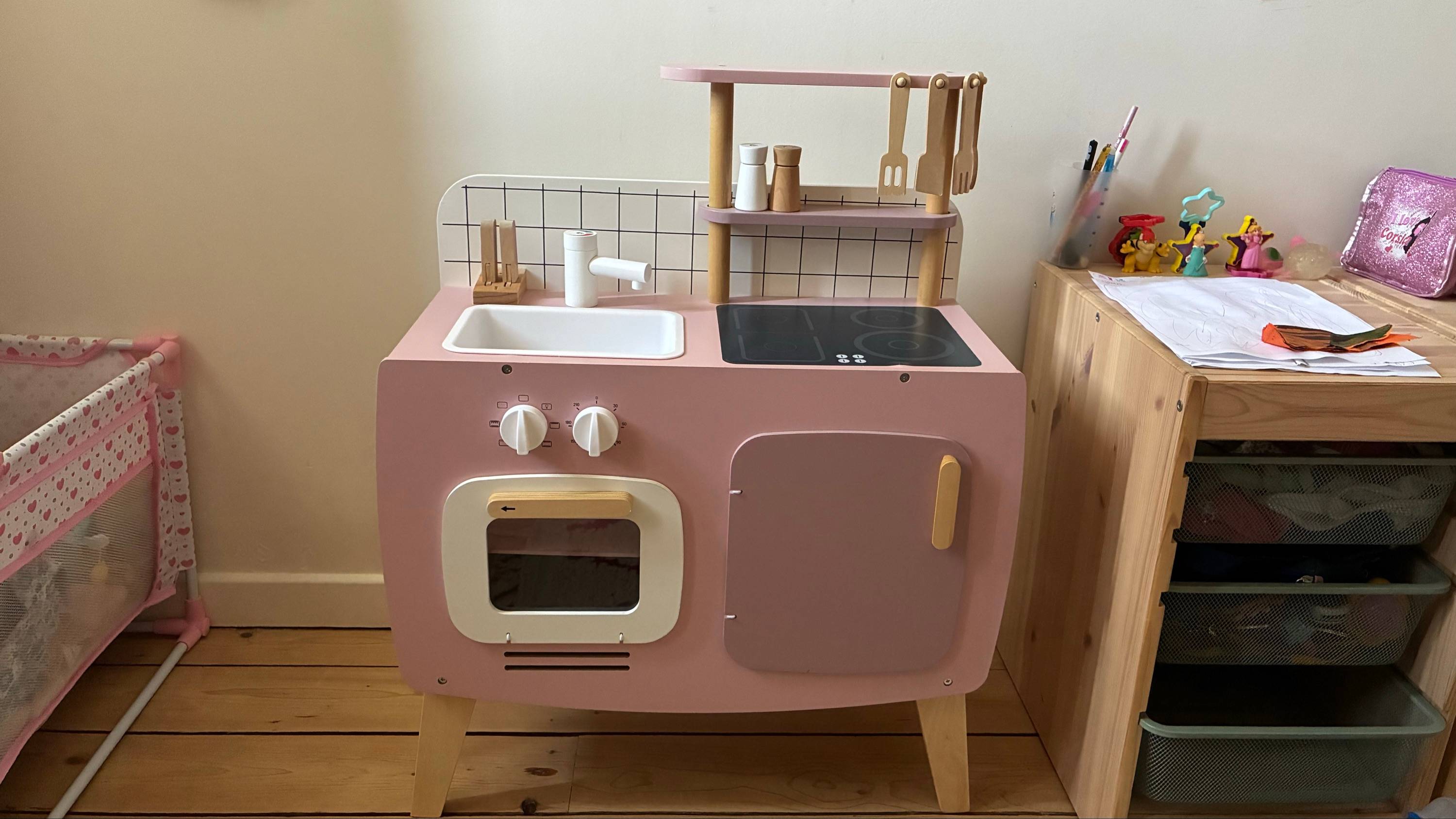 Vends cuisine enfant rose