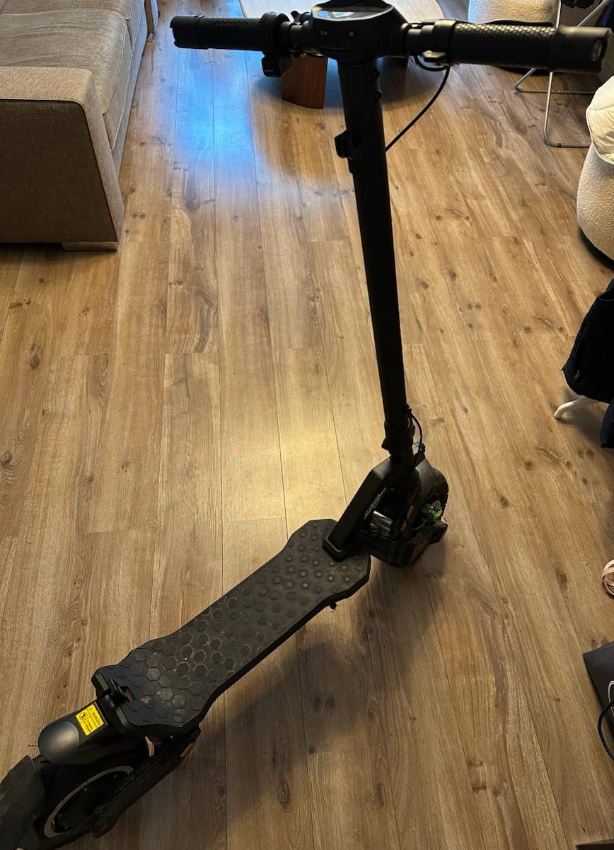 Vends trottinette électrique Lamborghini