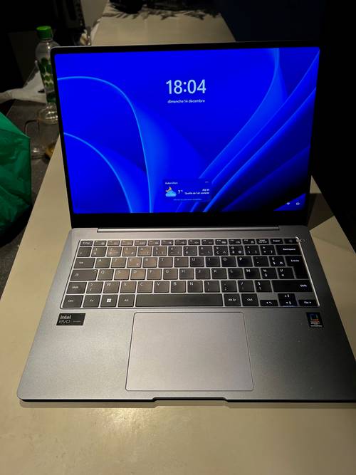 Vends ordinateur Samsung 14" neuf
