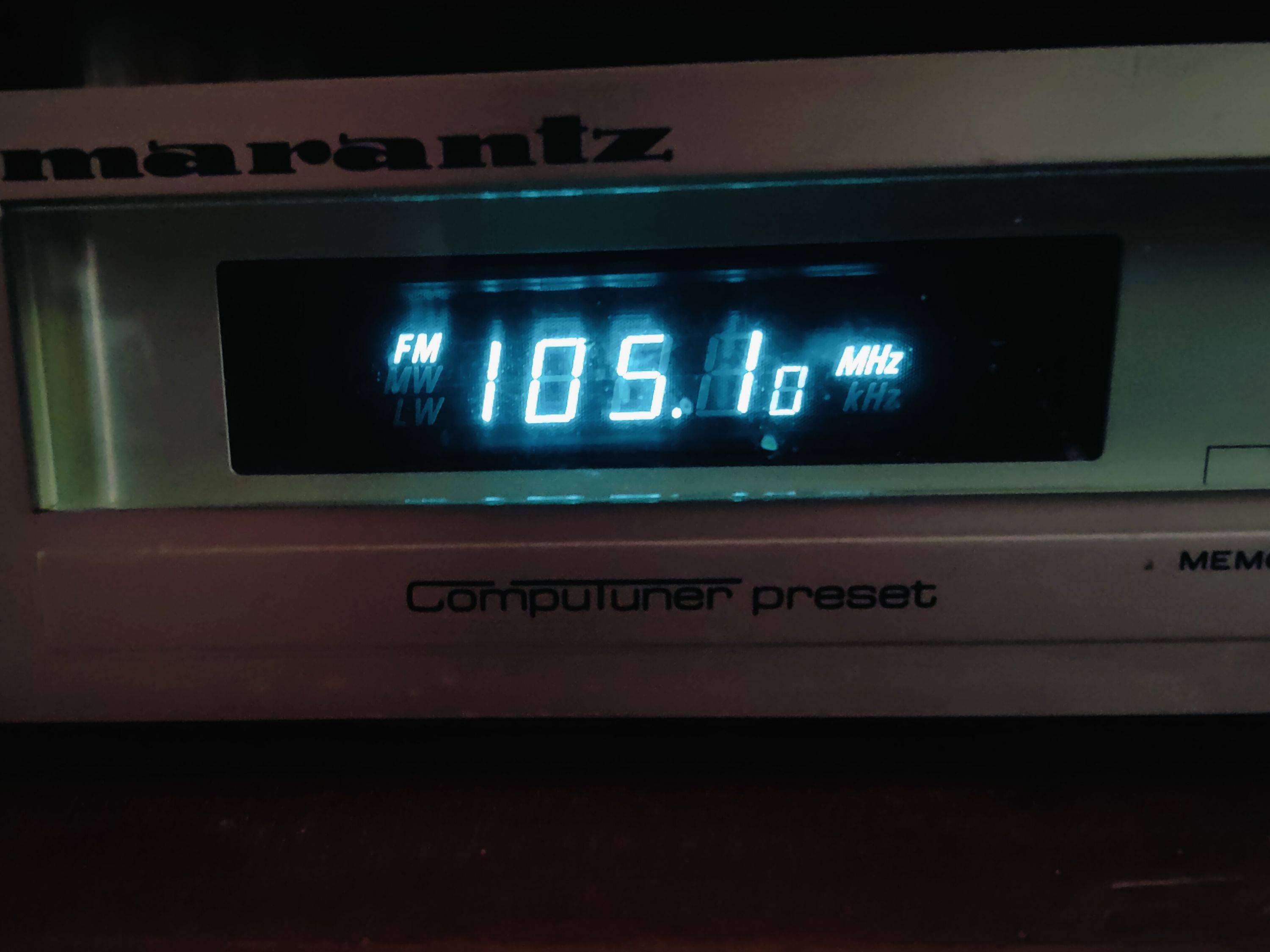 Vends Marantz ST-521L synthesizer stereo tuner radio-récepteur 3 bandes FM/MW/LW