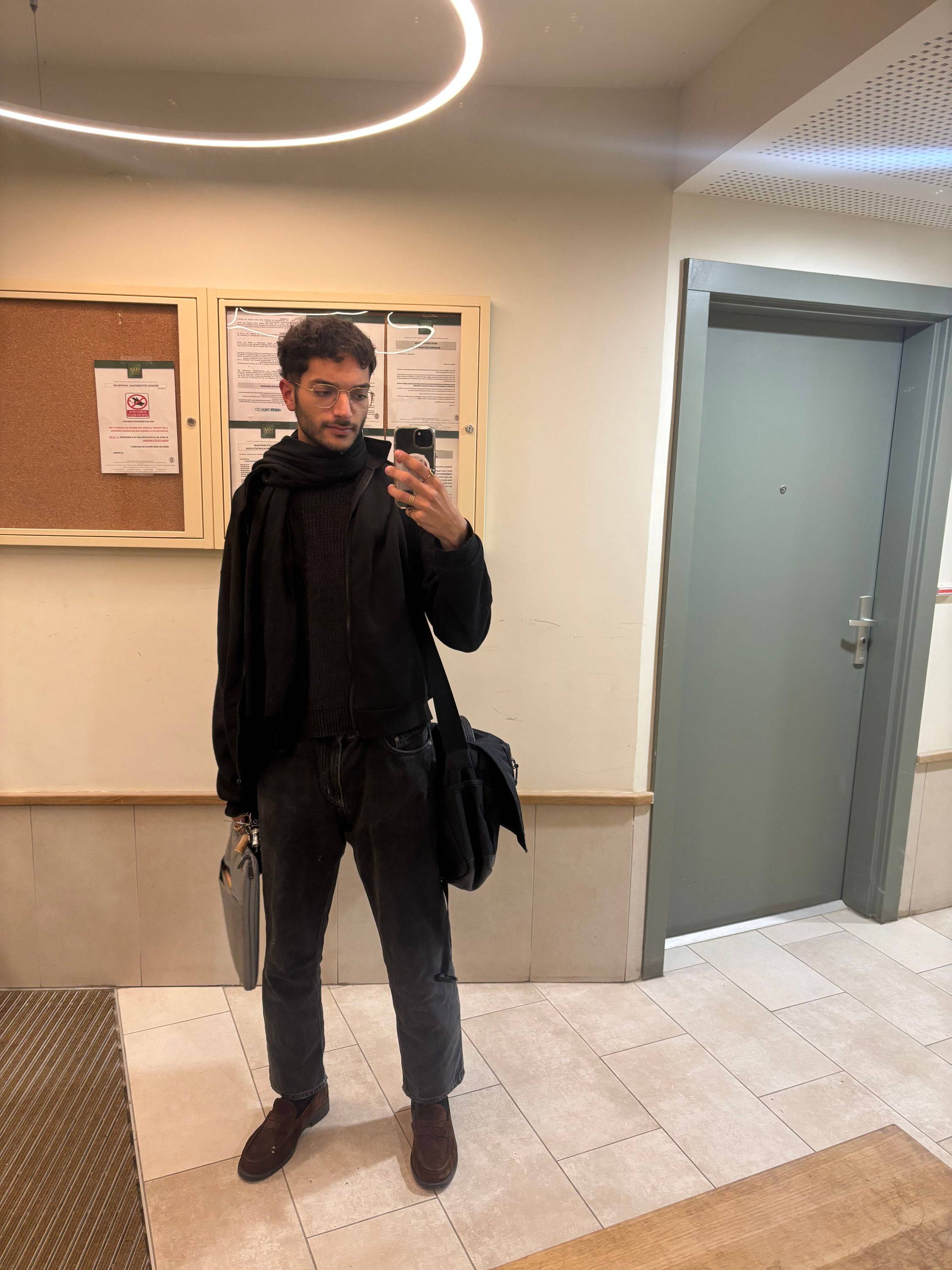 Propose soutien scolaire et cours de français/anglais/SES