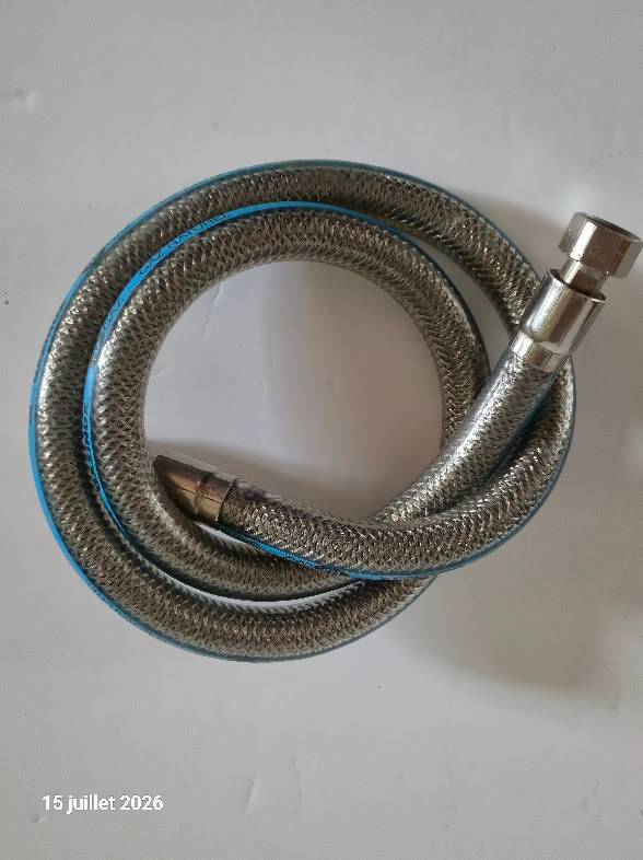 Vends tuyau flexible inox illimité pour gaz de ville ou dit naturel, 1,25 m de long