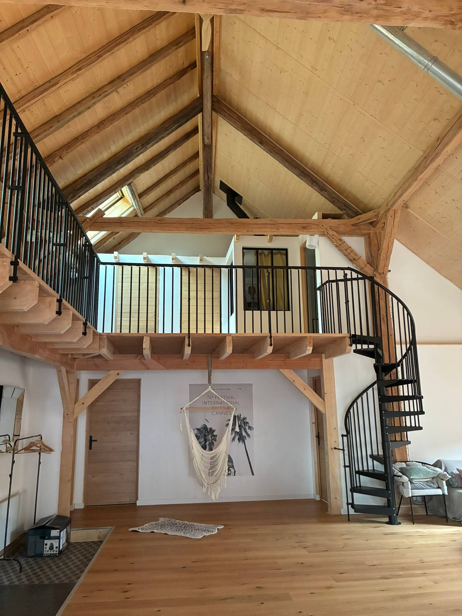 Loue maison esprit grange contemporaine avec vue montagne à Montmin - 6 couchages