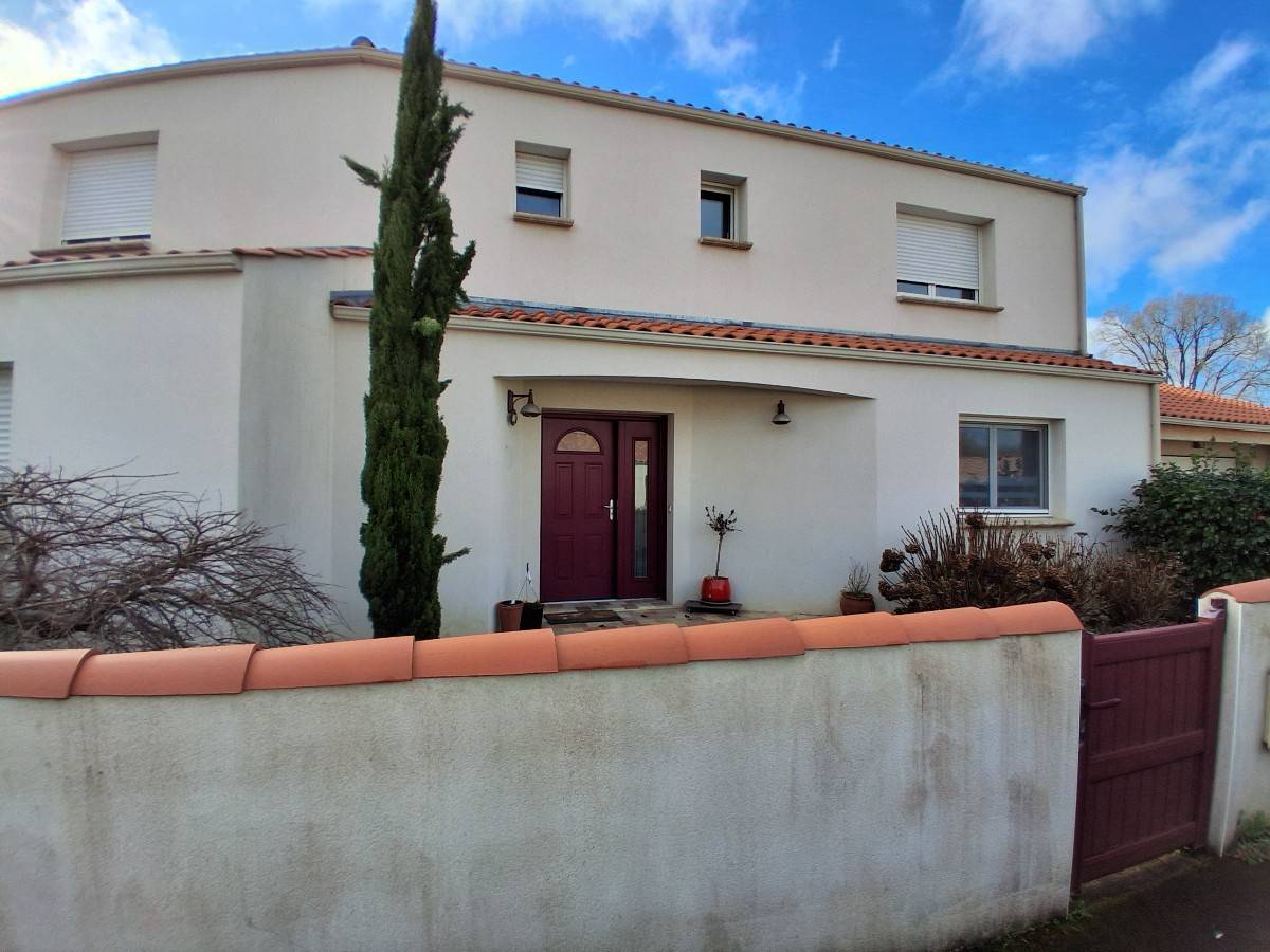 Propose vide maison 85