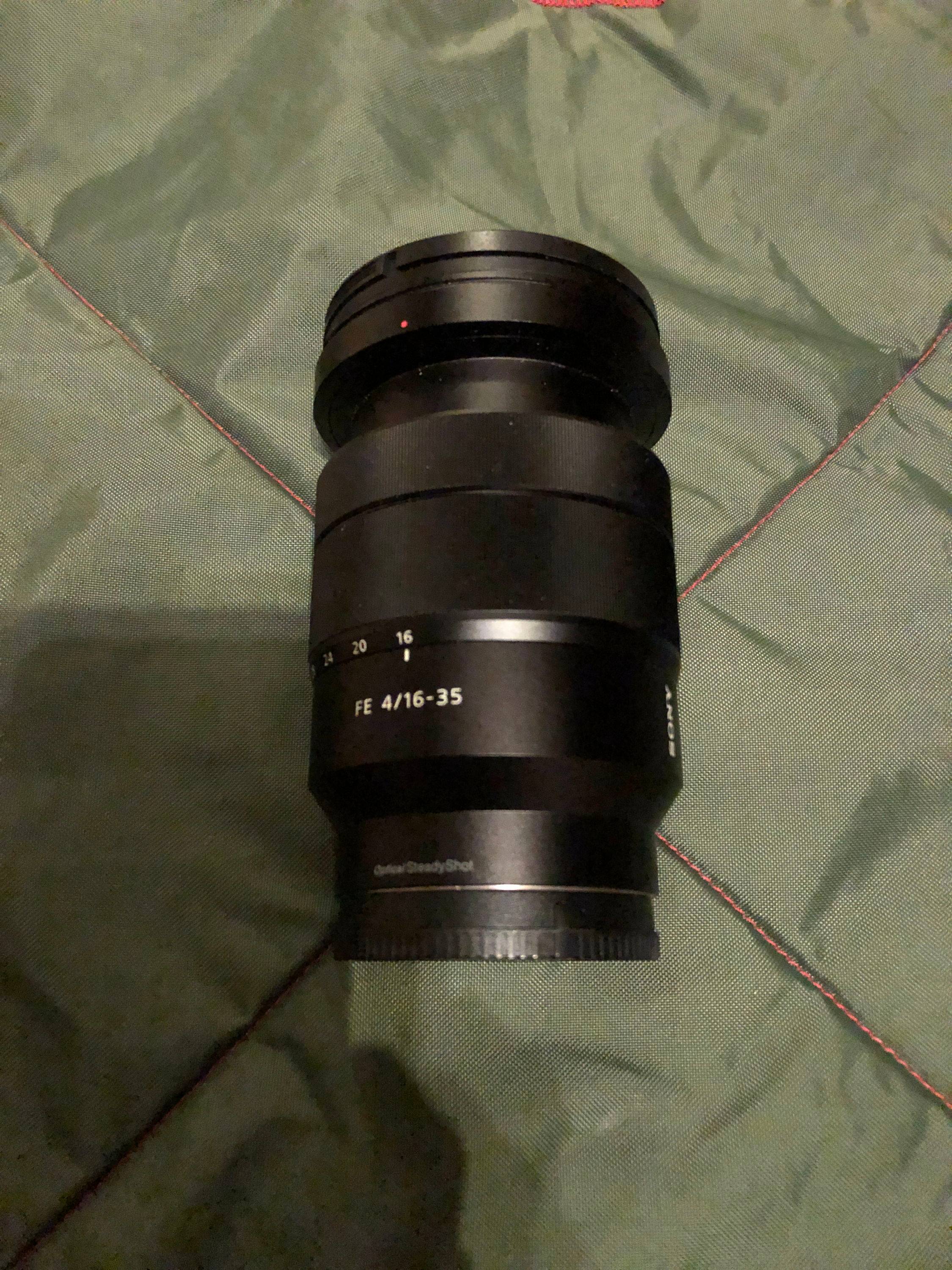 Objectif Sony FE 4/16-35 Zeiss Excellent État