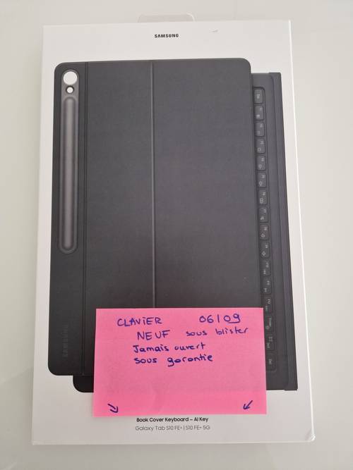Vends clavier neuf pour Galaxy Tab S10 FE+ Book Cover Keyboard