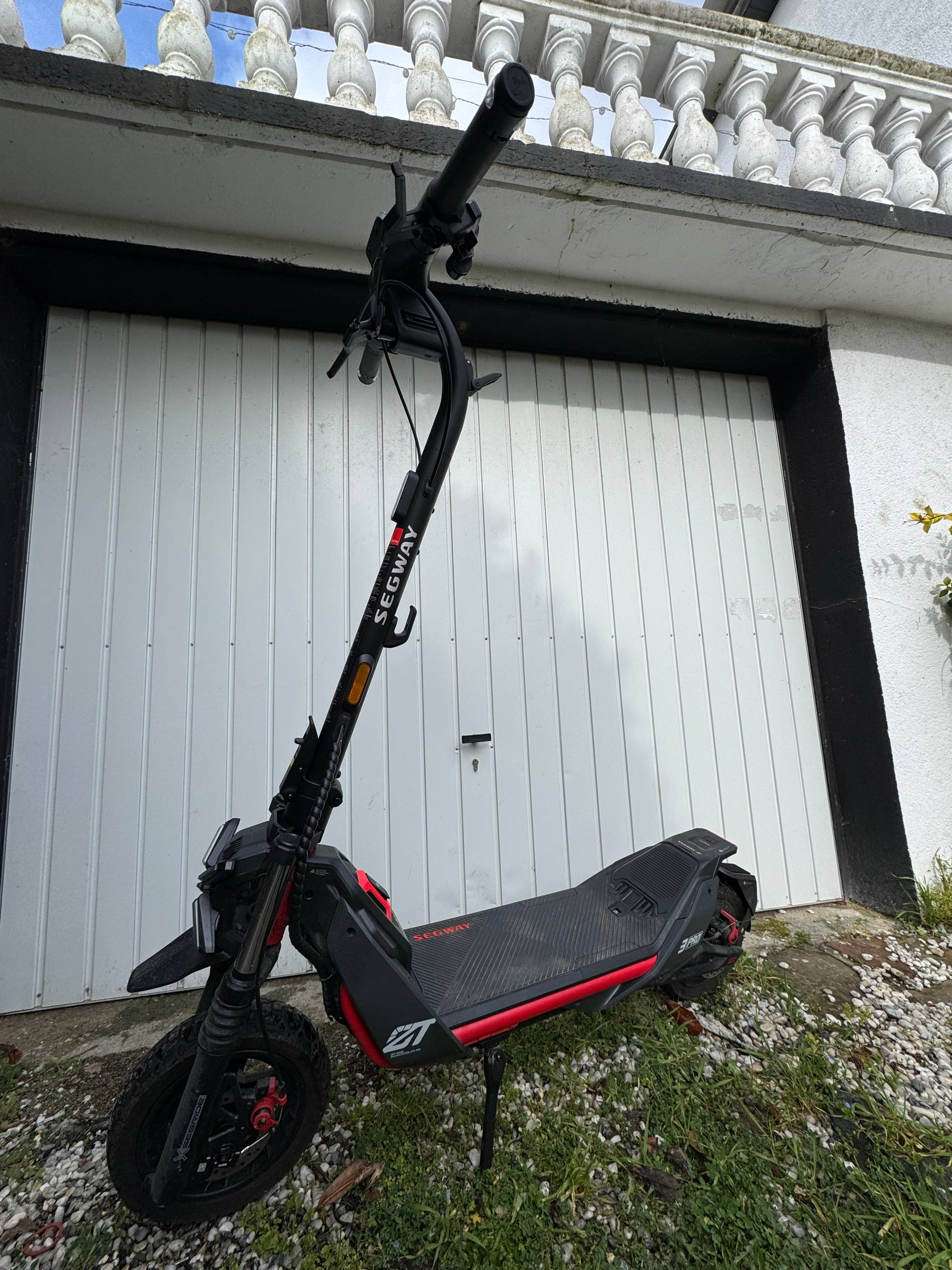 Vends trottinette électrique Ninebot ZT3 Pro