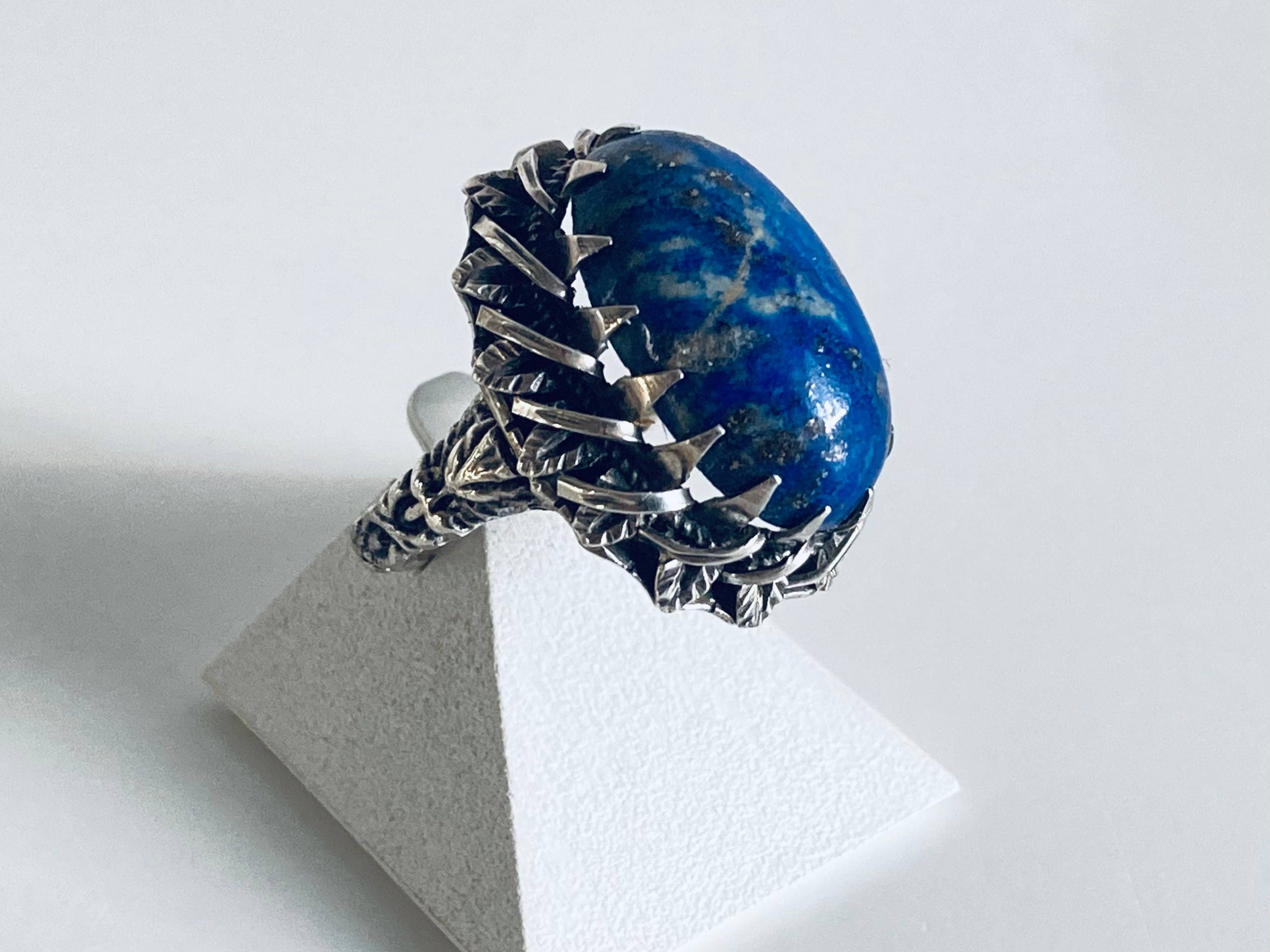 Vends ancienne bague en argent massif cabochon ovale de lapis lazuli 54/55