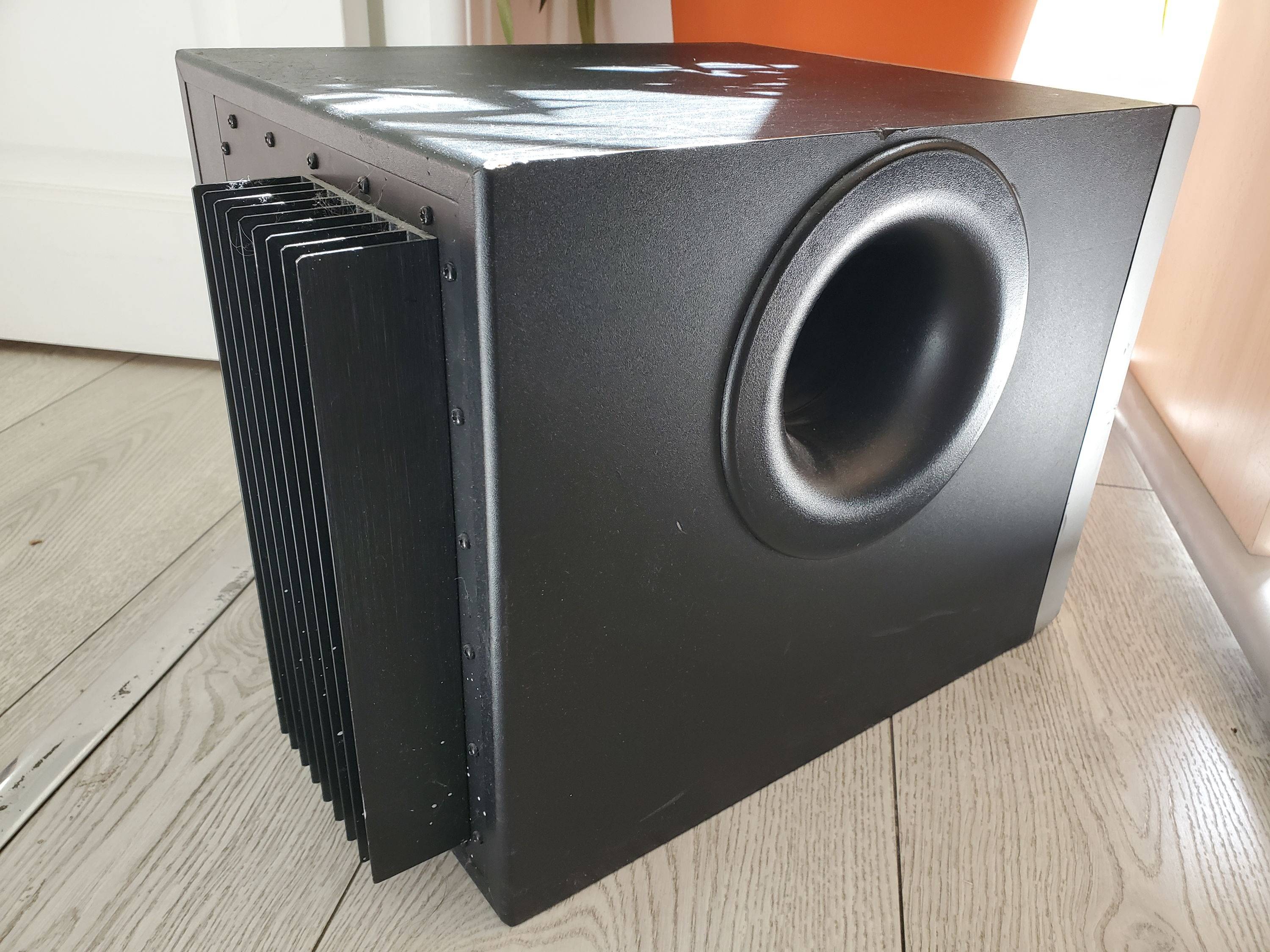 Vends enceinte amplificateur son haut-parleur Logitech