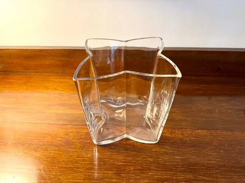 Vends vase Ikea STJÄLK – design Anne Nilsson – verre transparent – style scandinave