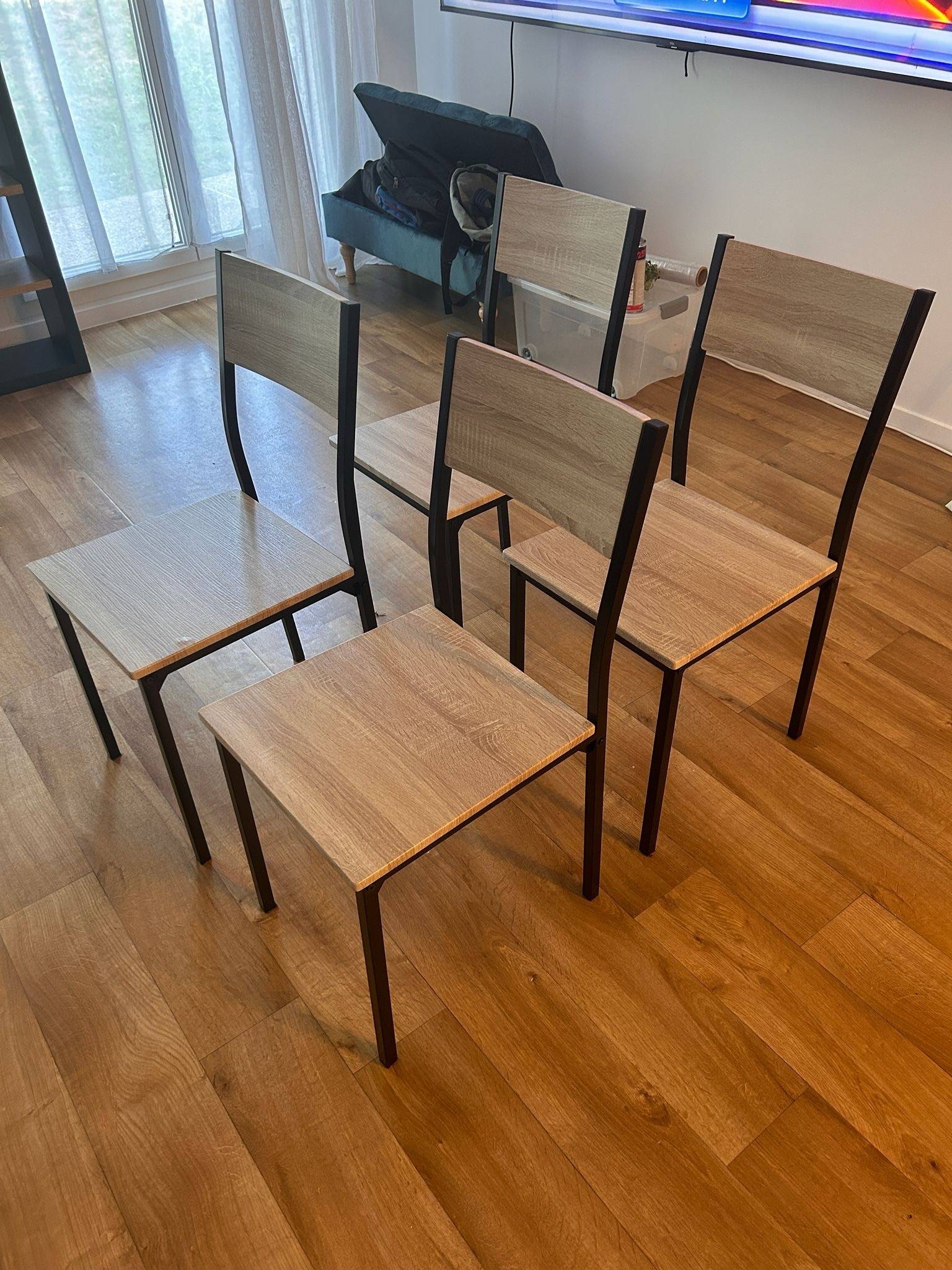 Vends lot de 4 chaises de salle à manger