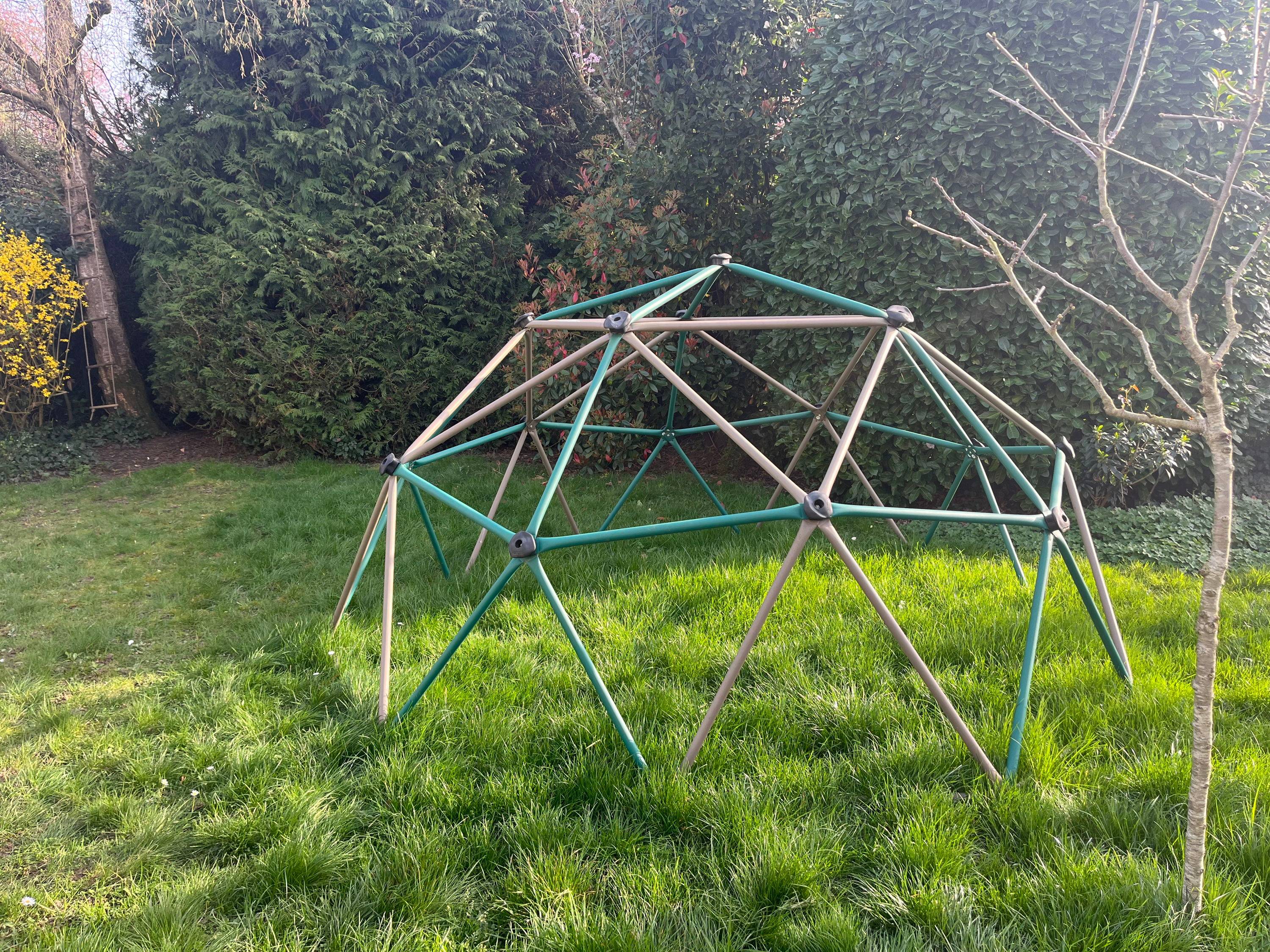 Vends dôme d’escalade pour enfants - Lifetime