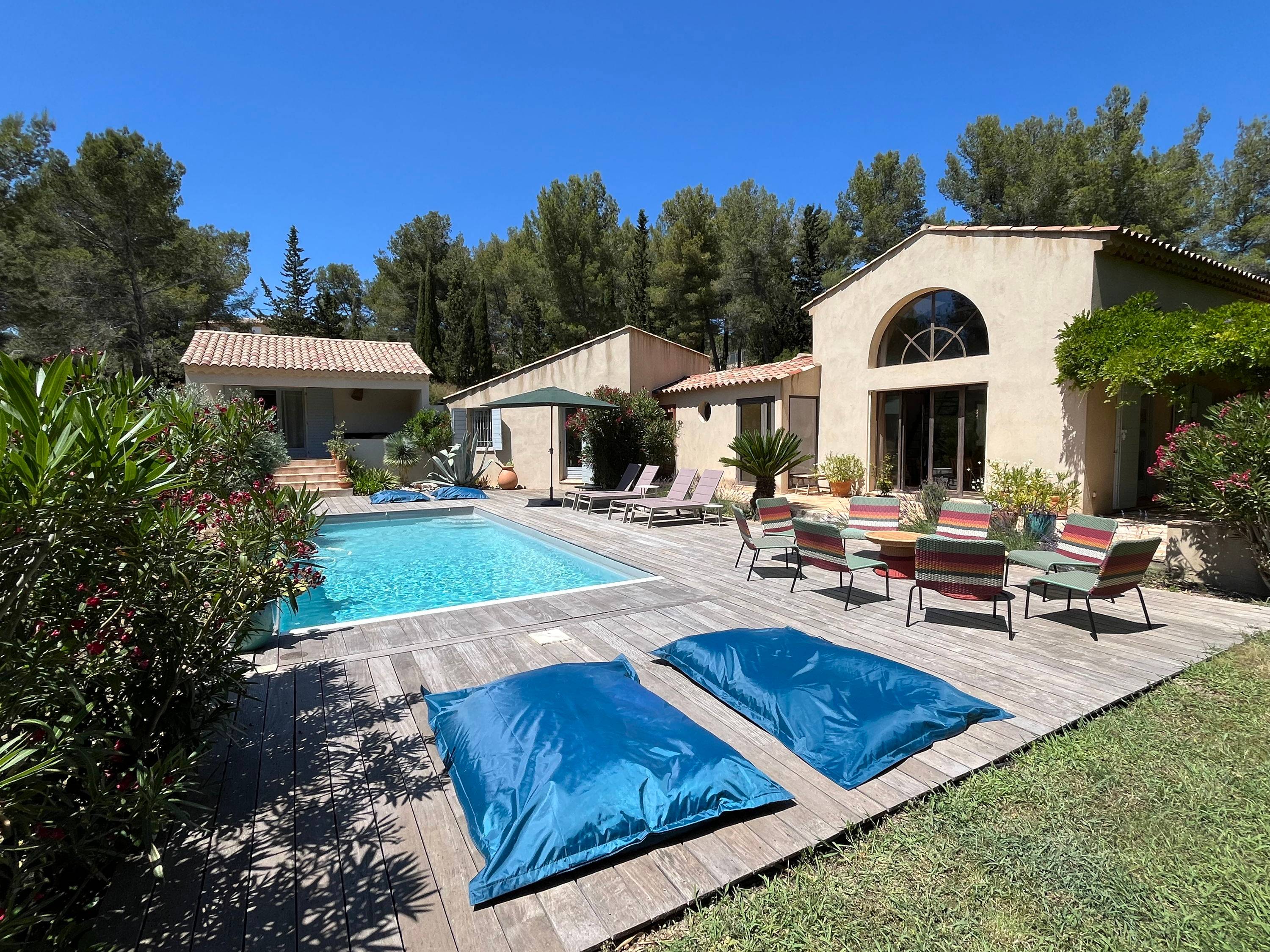 Loue maison saisonnière à Cassis avec piscine - 9 couchages