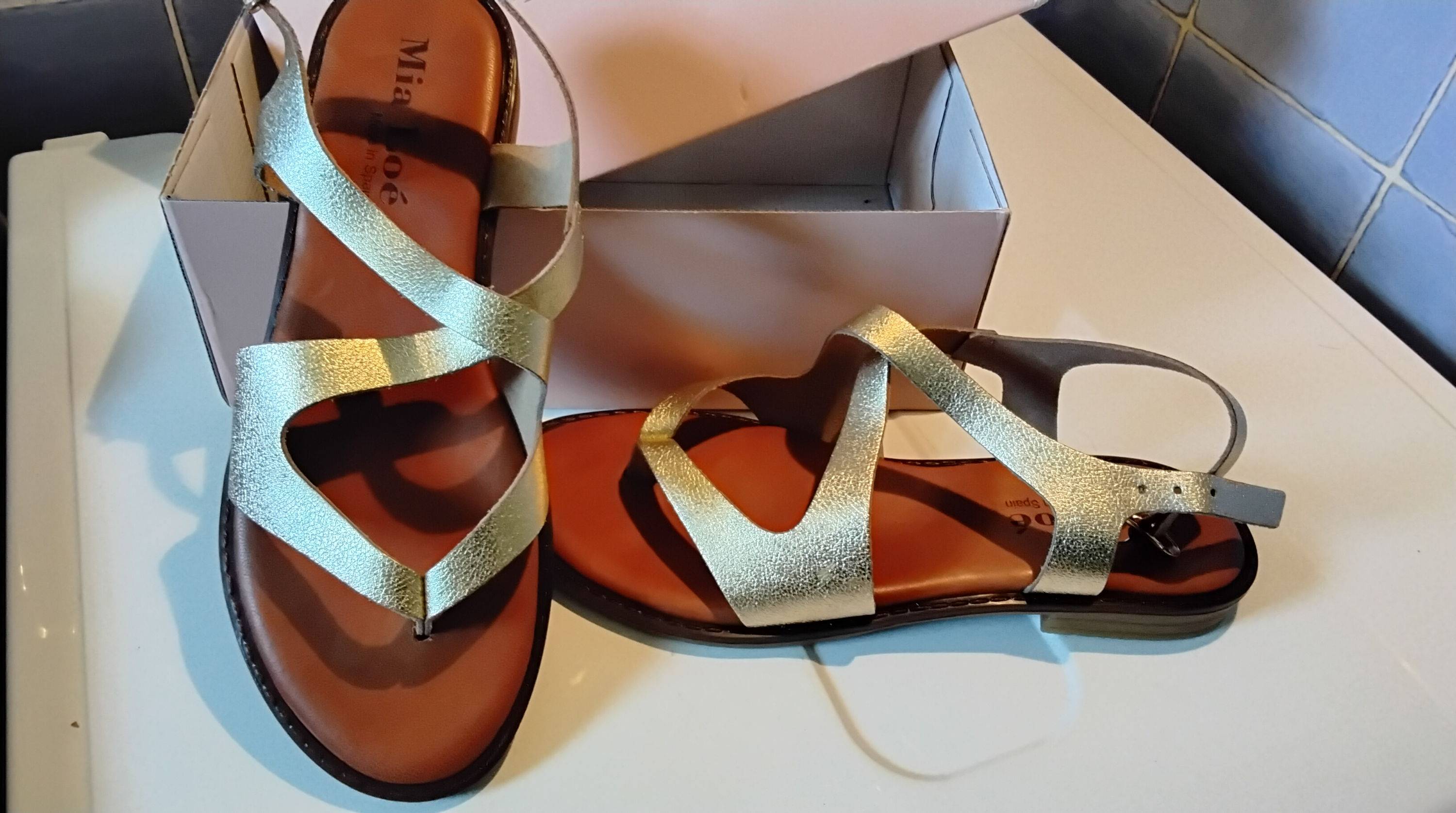 Vends chaussures d’été neuves - Pointure 40