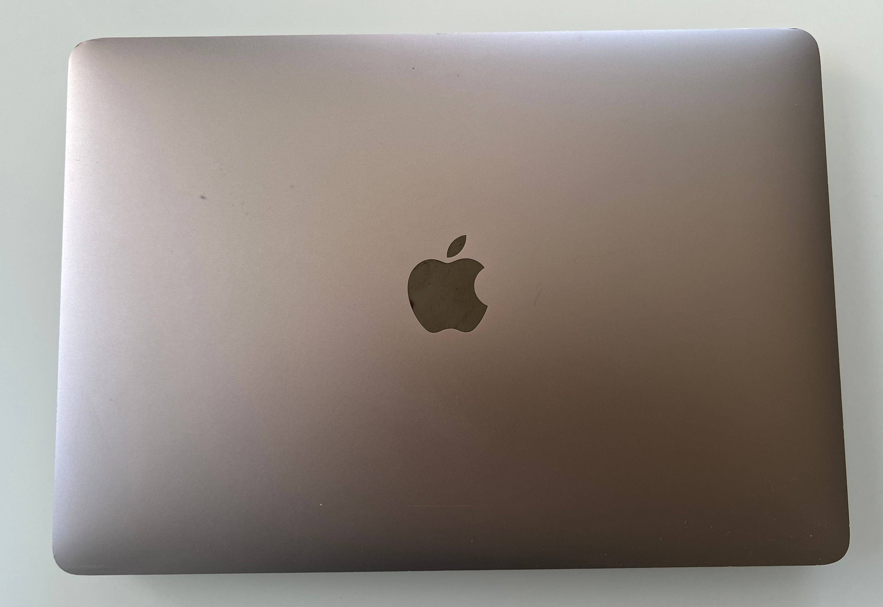 Vends MacBook Air 13 pouces - 1 To - 8 Go