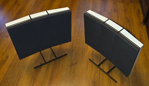 Paire d'enceintes Bang & Olufsen RL 60.2 (réf. 6513) avec pieds B&O Blanc