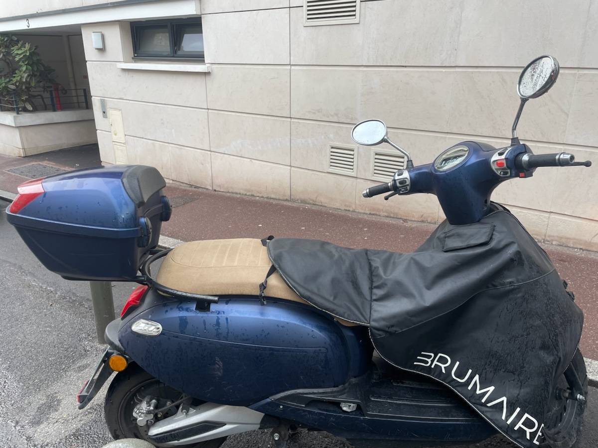 Vends scooter électrique Brumaire, 2023, 4200km