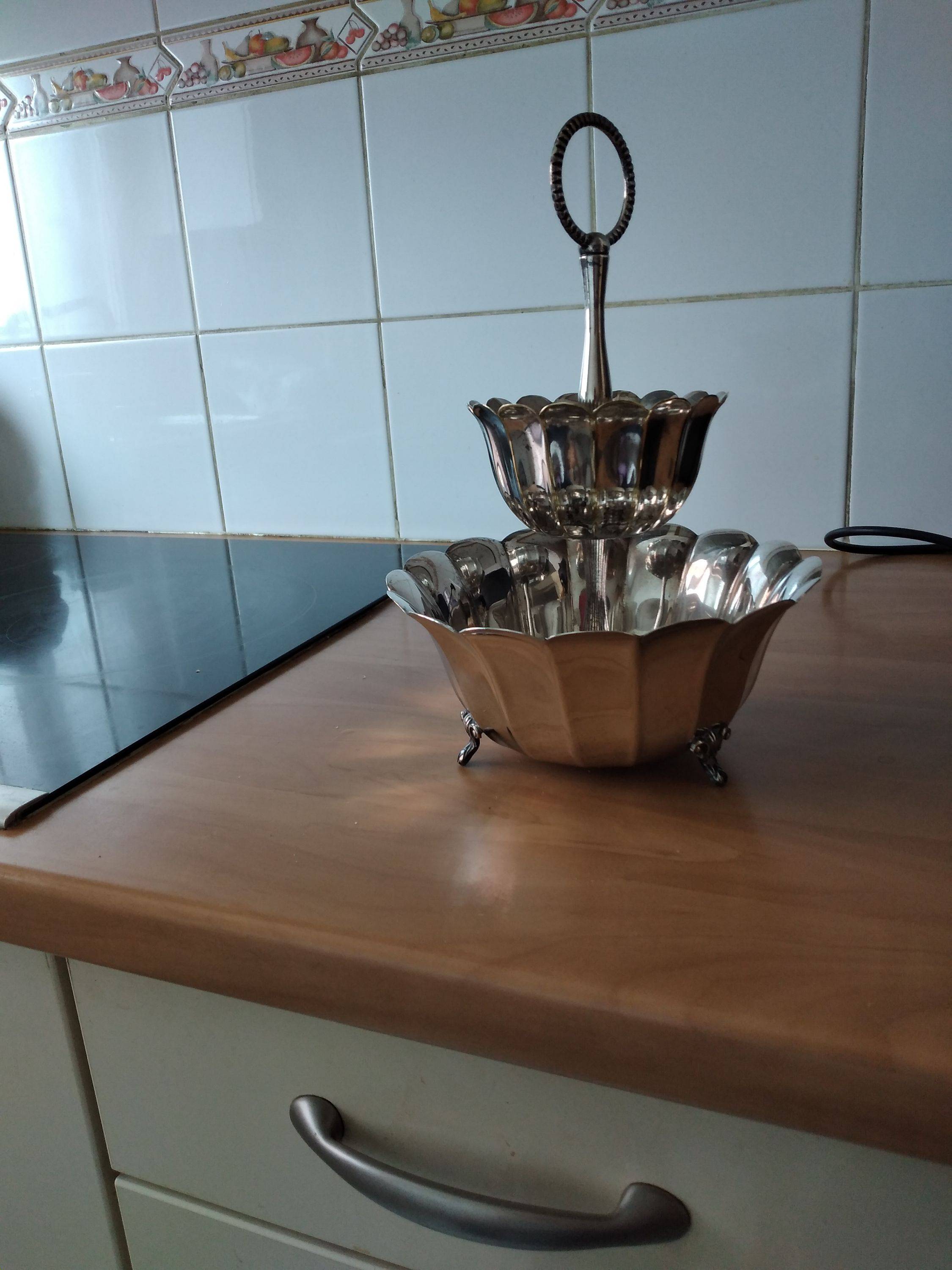Vends serviteur apéritif en métal argenté
