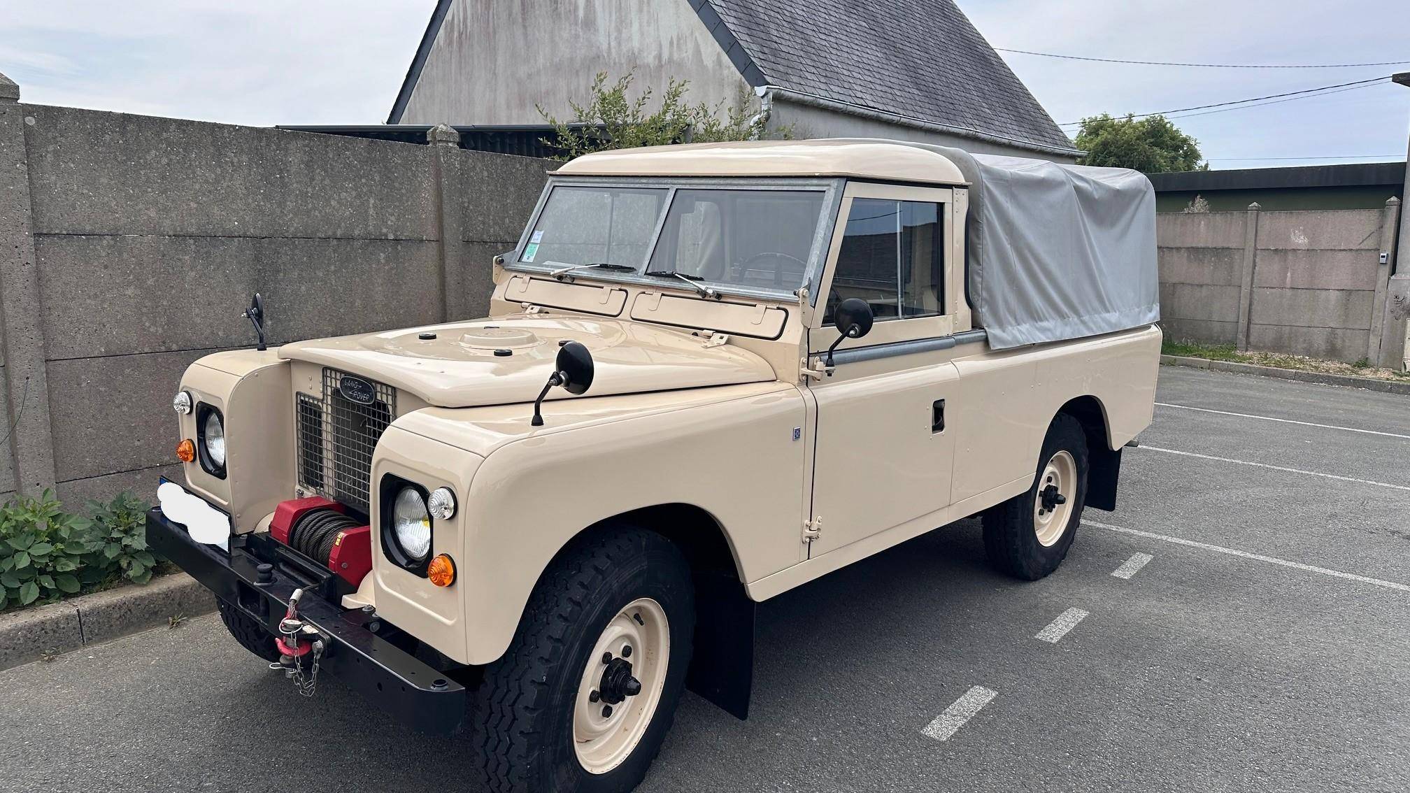 À vendre – Land Rover Série 2  (1972) restauré, état exceptionnel