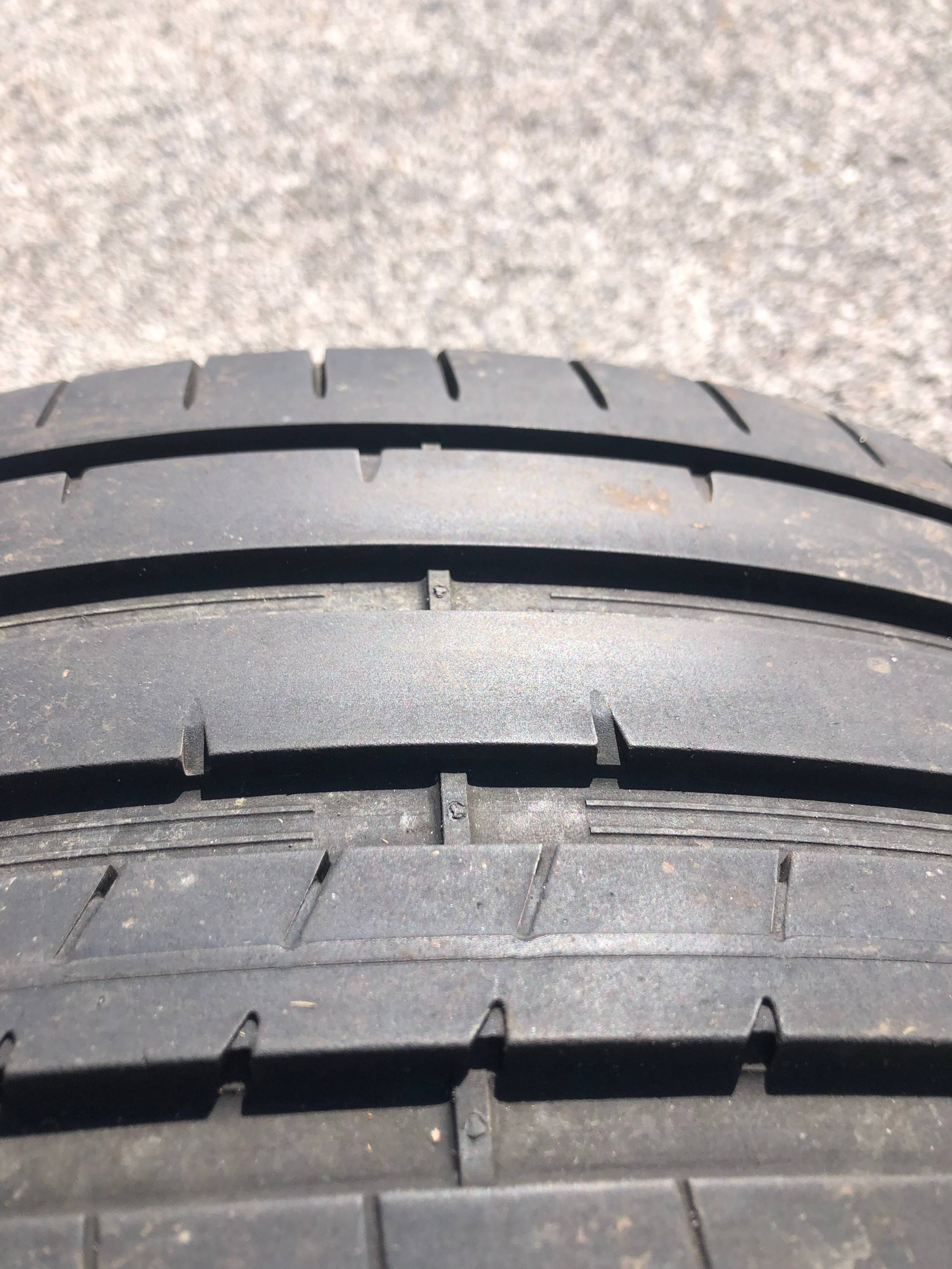 4 pneus été Dunlop 255/40Z R19  (100Y) Sport Max