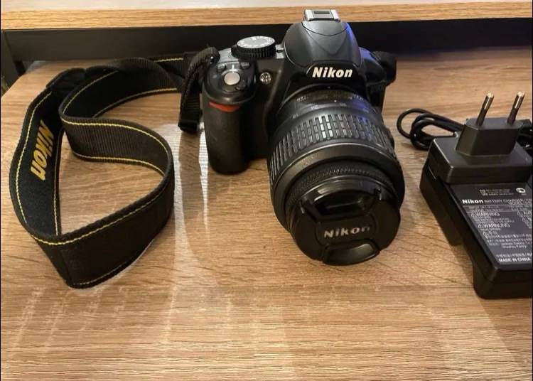 Vends appareil photo avec objectif