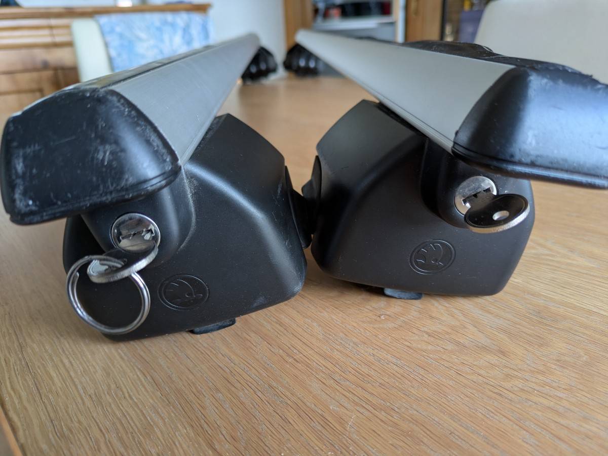 Vends barres de toit Skoda