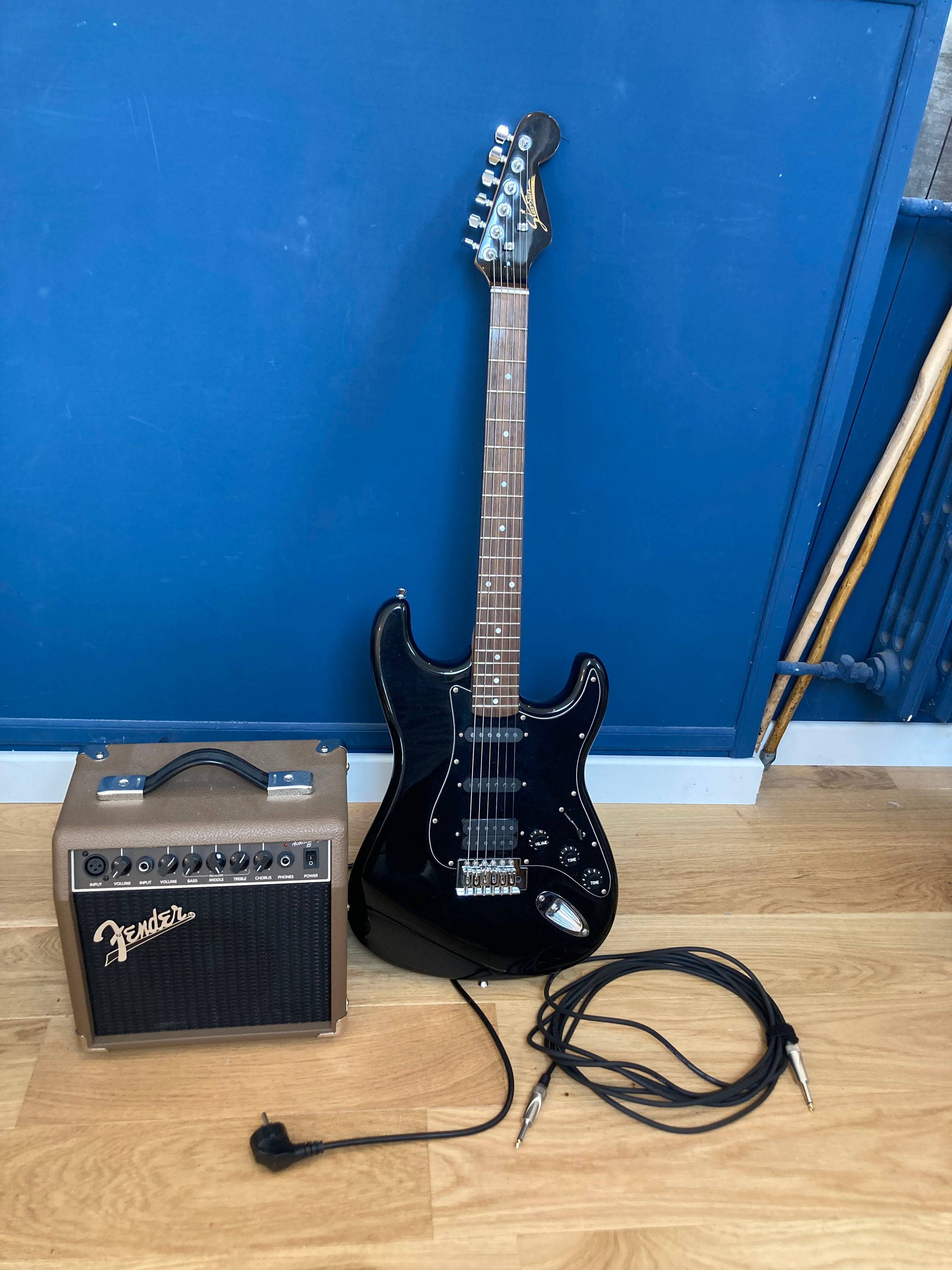 Vends guitare électrique Stratocaster et ampli Fender