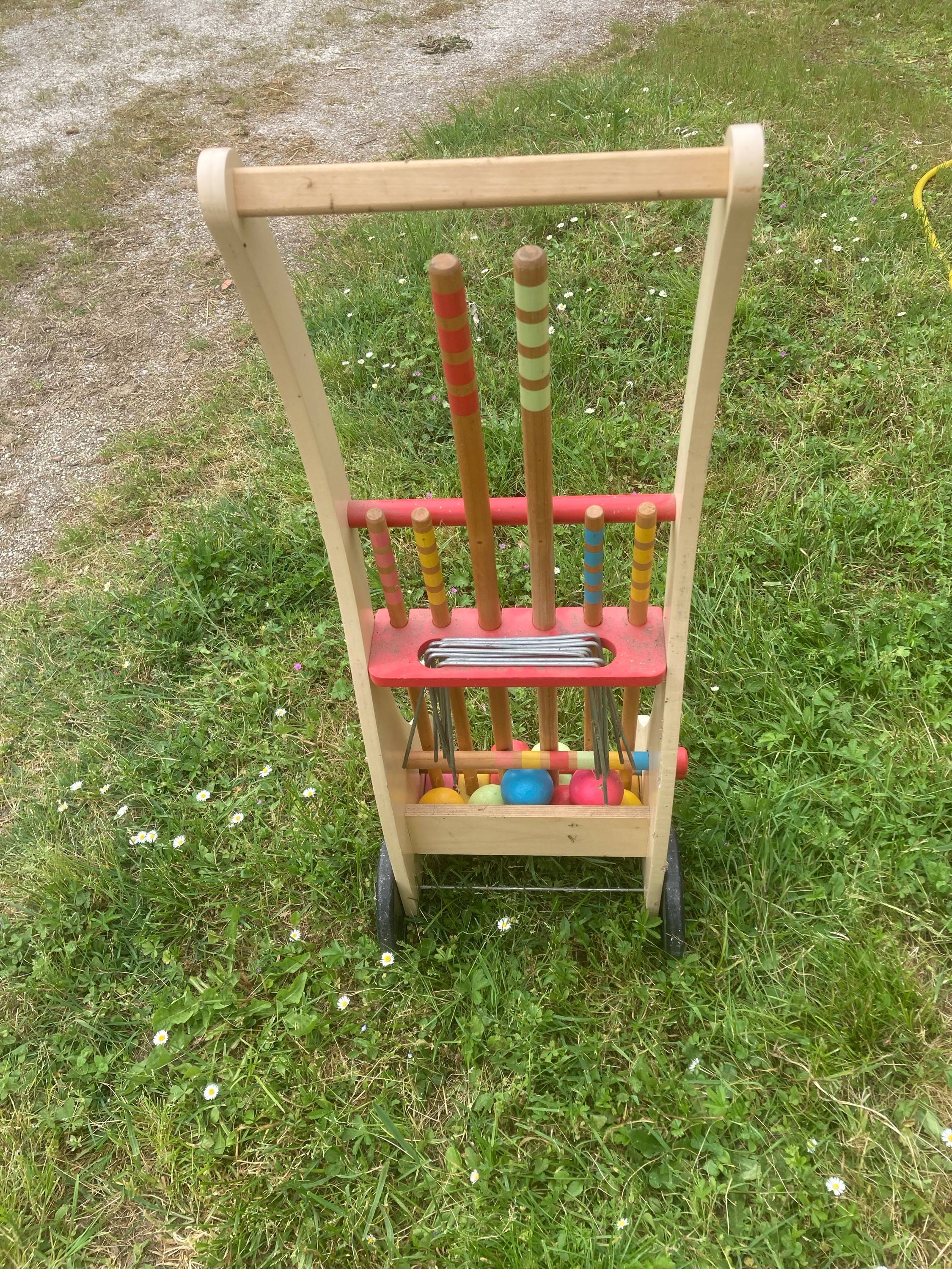 Vends chariot jeu croquet en bois