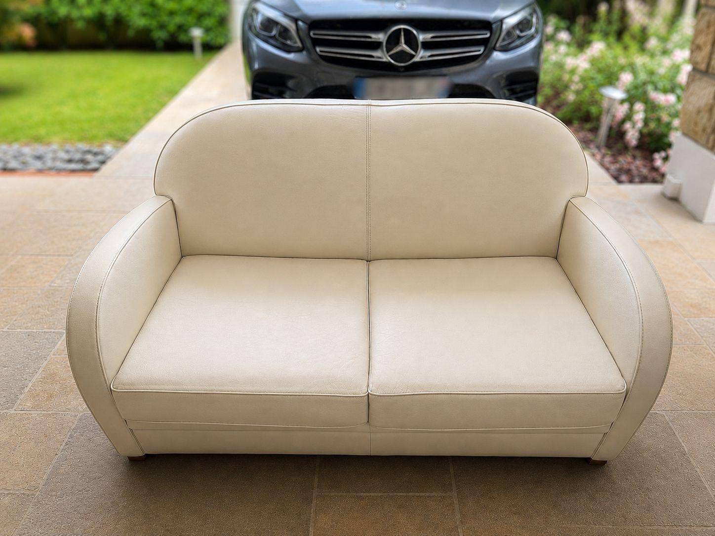 Vends canapé convertible cuir 2 places lattes et matelas Bultex