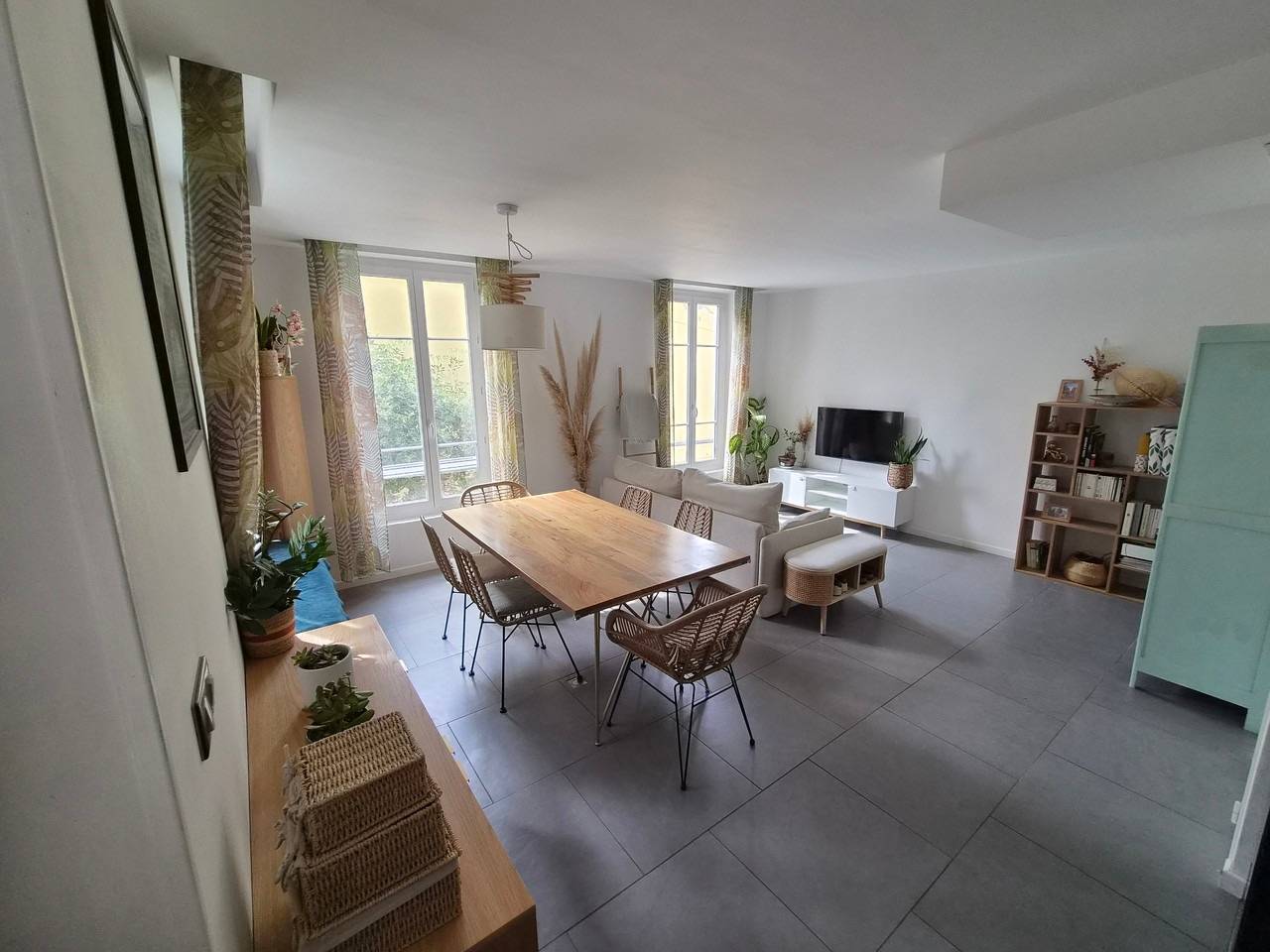 Vends appartement, 3 pièces 63m², avec entrée privative et grande terrasse. Quartier Valrose Cimiez à Nice