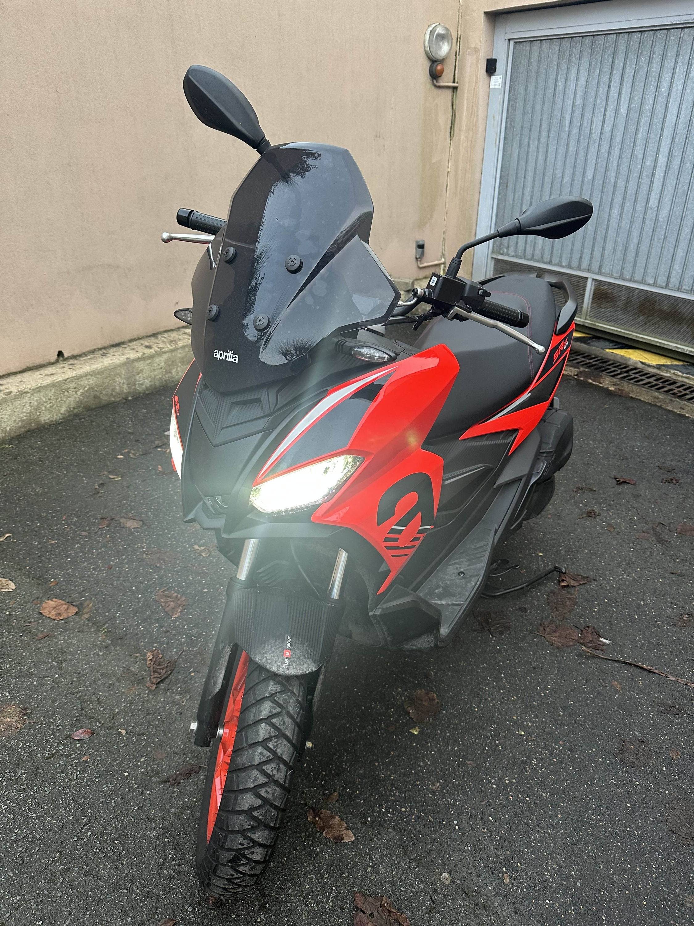Vends Scooter Aprilia SRGT 125, 2025, 2658km