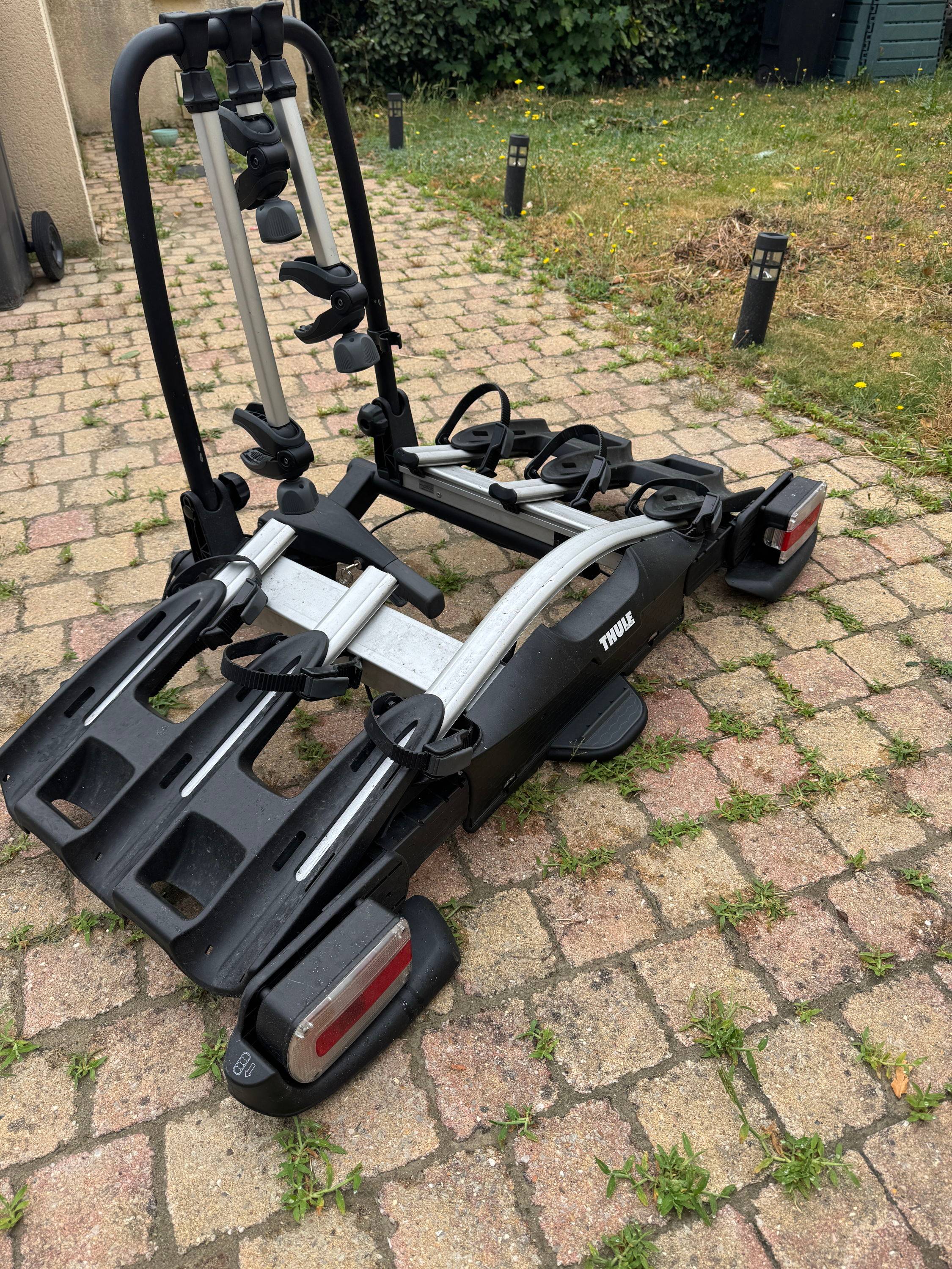 Location porte-vélo THULE 3 vélos sur attelage