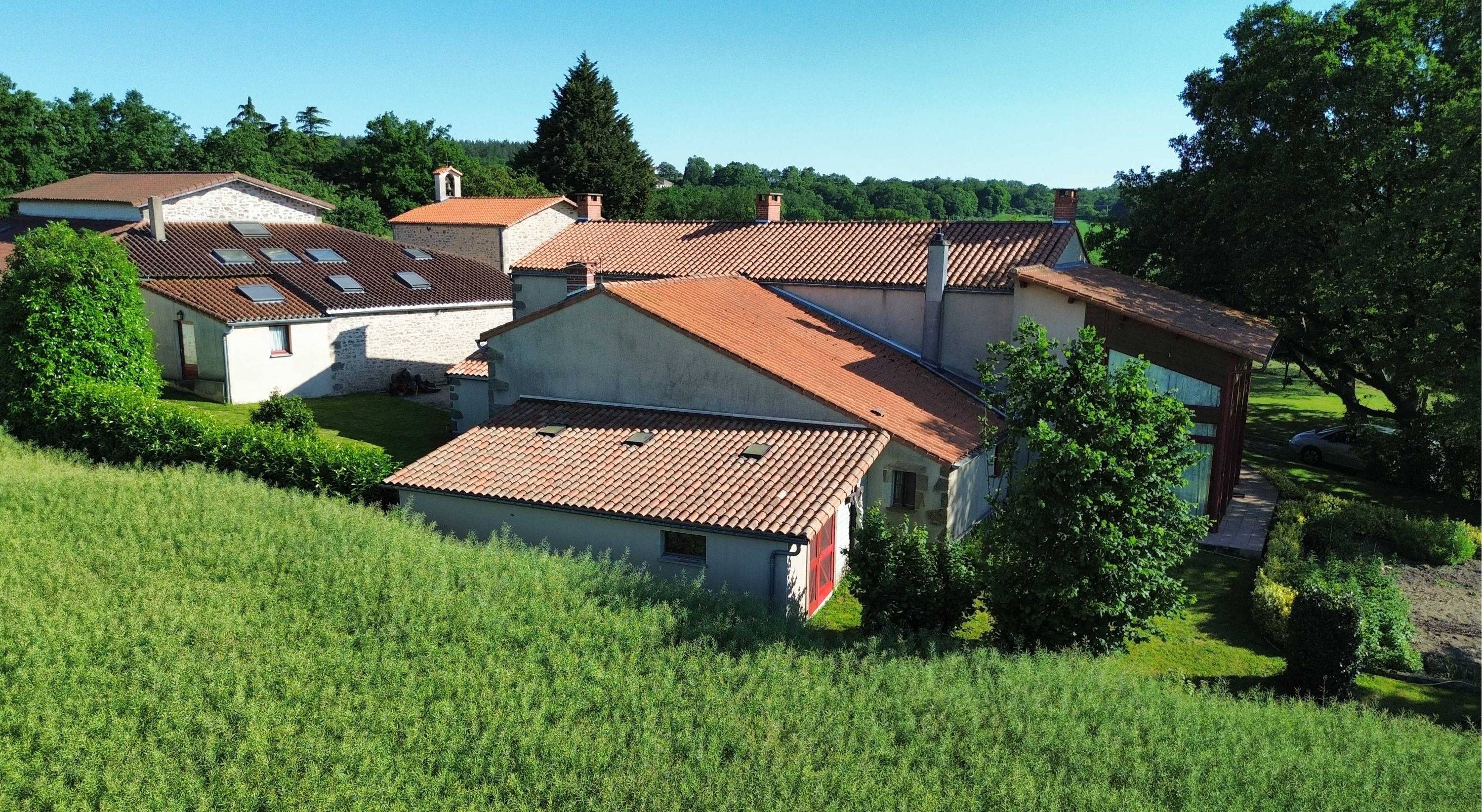 Loue Gîte près du Puy du Fou, à 3mn de la Cinéscénie - 2 couchages - (5ème gîte / les 6 gîtes du Logis)