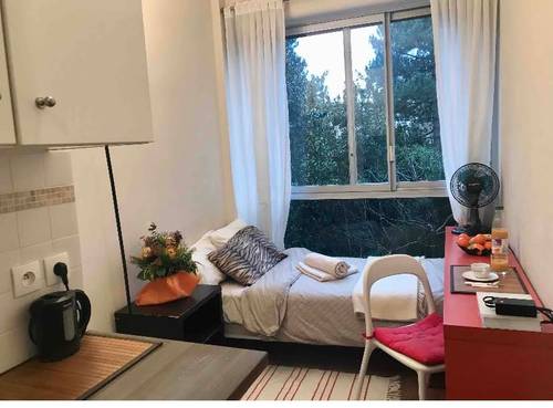 Loue appartement 14m² meublé métro Pont de Neuilly