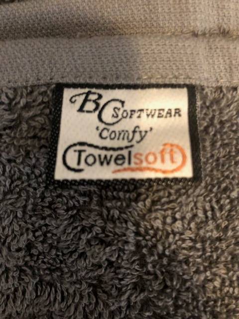 Vends lot de 60 serviettes de toilette neuves