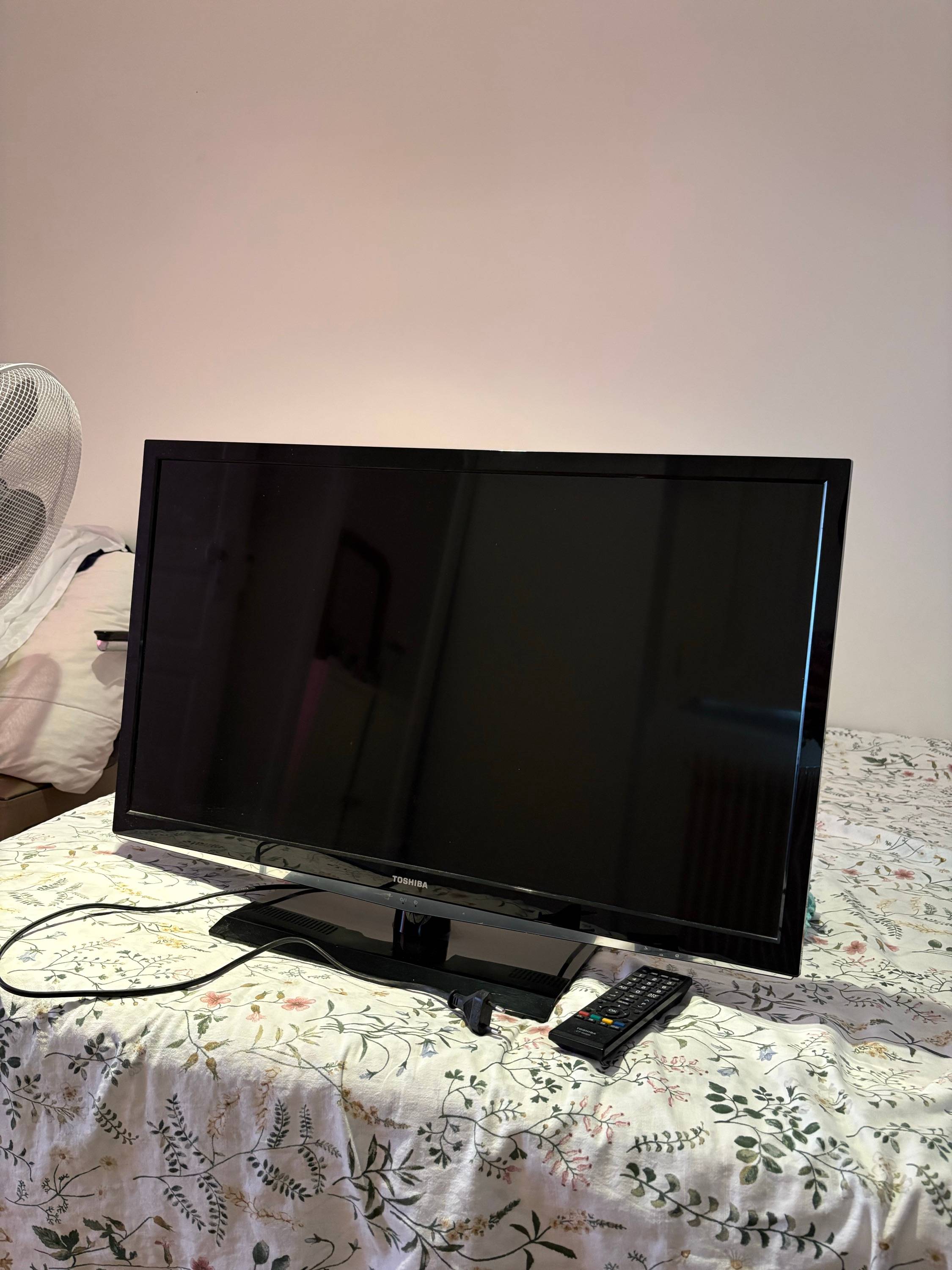 Vends télévision