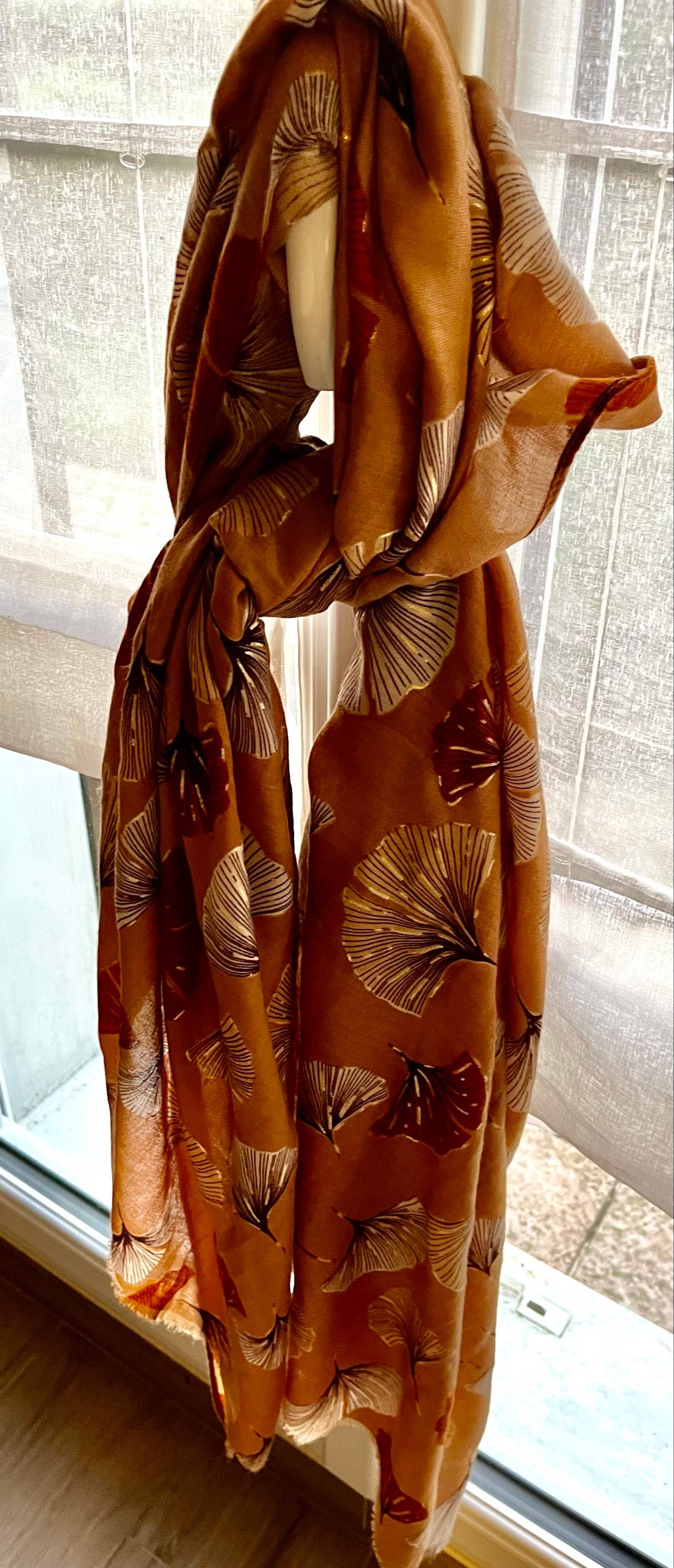 Vends écharpe motif ginkgo biloba - Taille XL