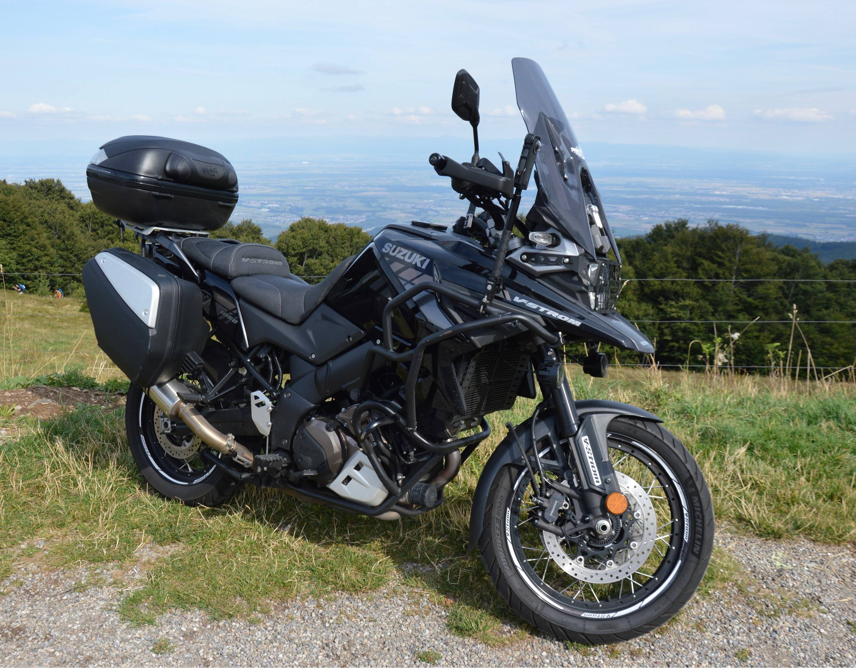 Vends moto V Strom 1050 XT, 2020, 20000km