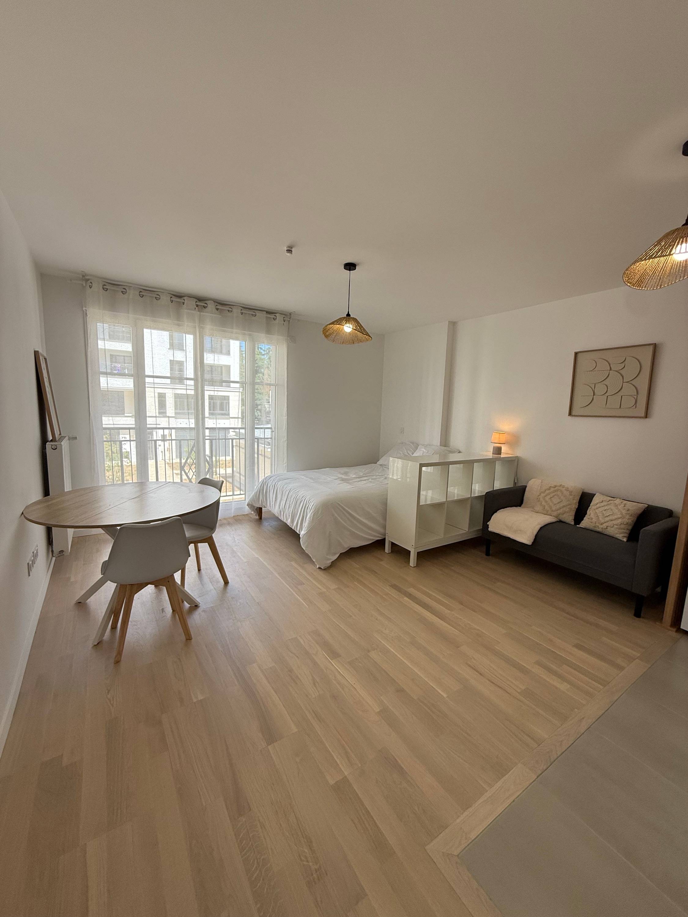 Clamart - Location studio meublé neuf 30m²