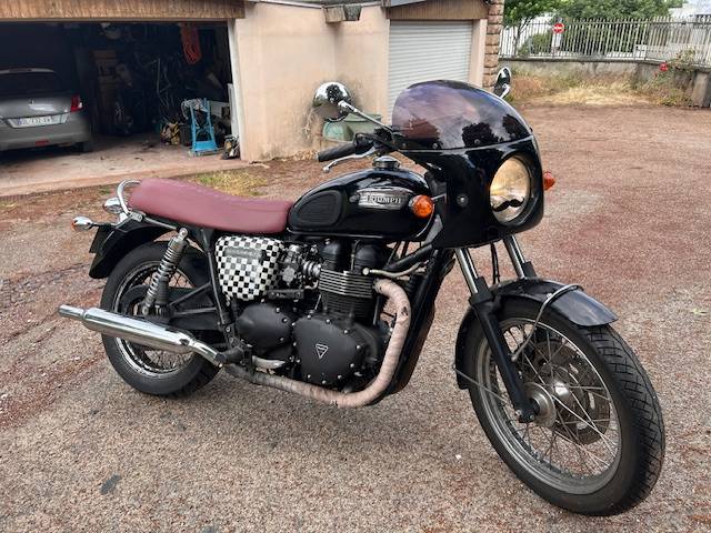 Vends Triumph Bonneville Black 865, 2007, 21326km