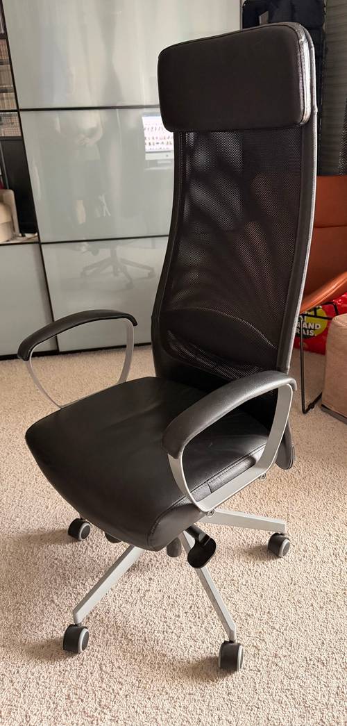Vends chaise de bureau Markus Ikea