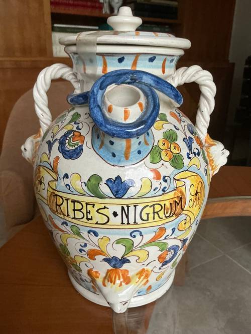 Vends pot à pharmacie