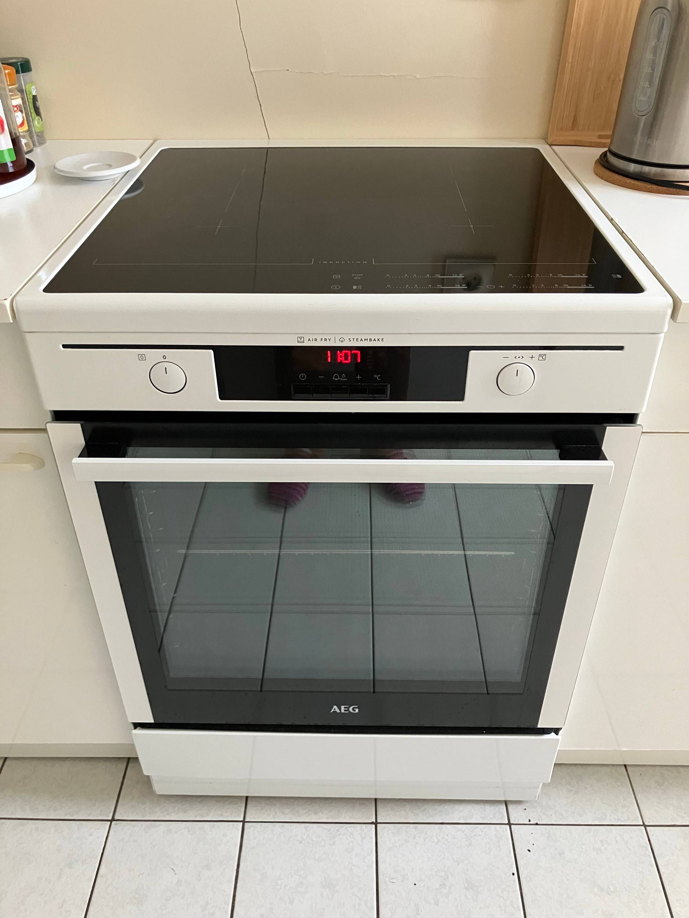 Vends cuisinière induction AEG