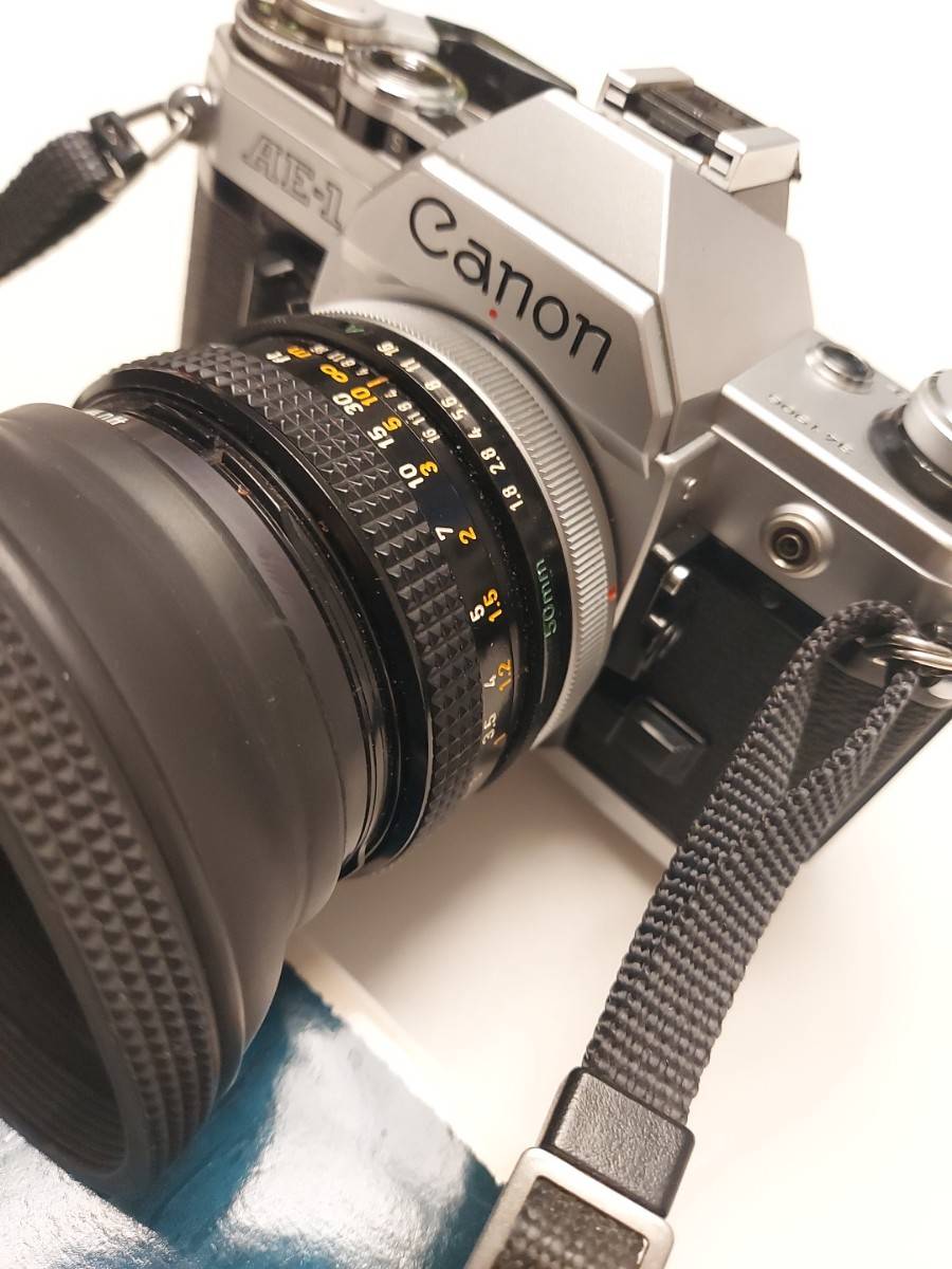 Canon AE1 argentique