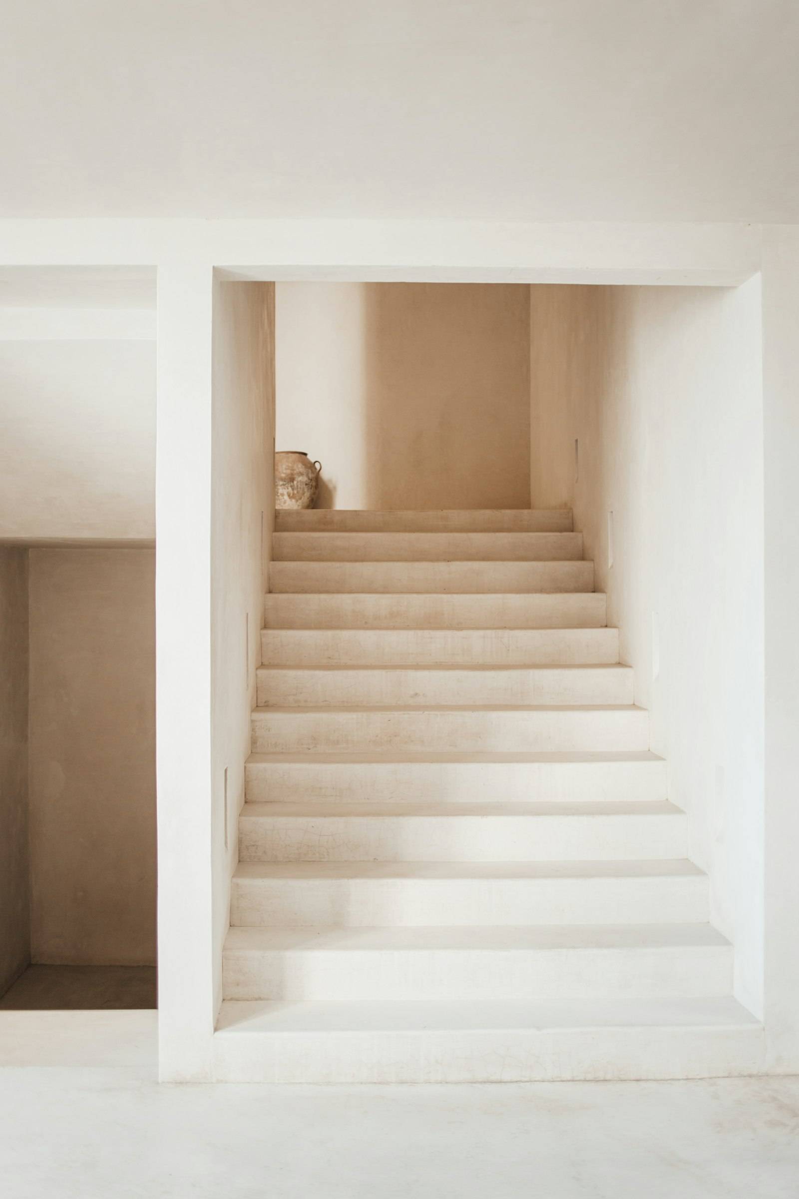 Peinture de parties communes, halls et cages d'escalier en Île-de-France – Renovely