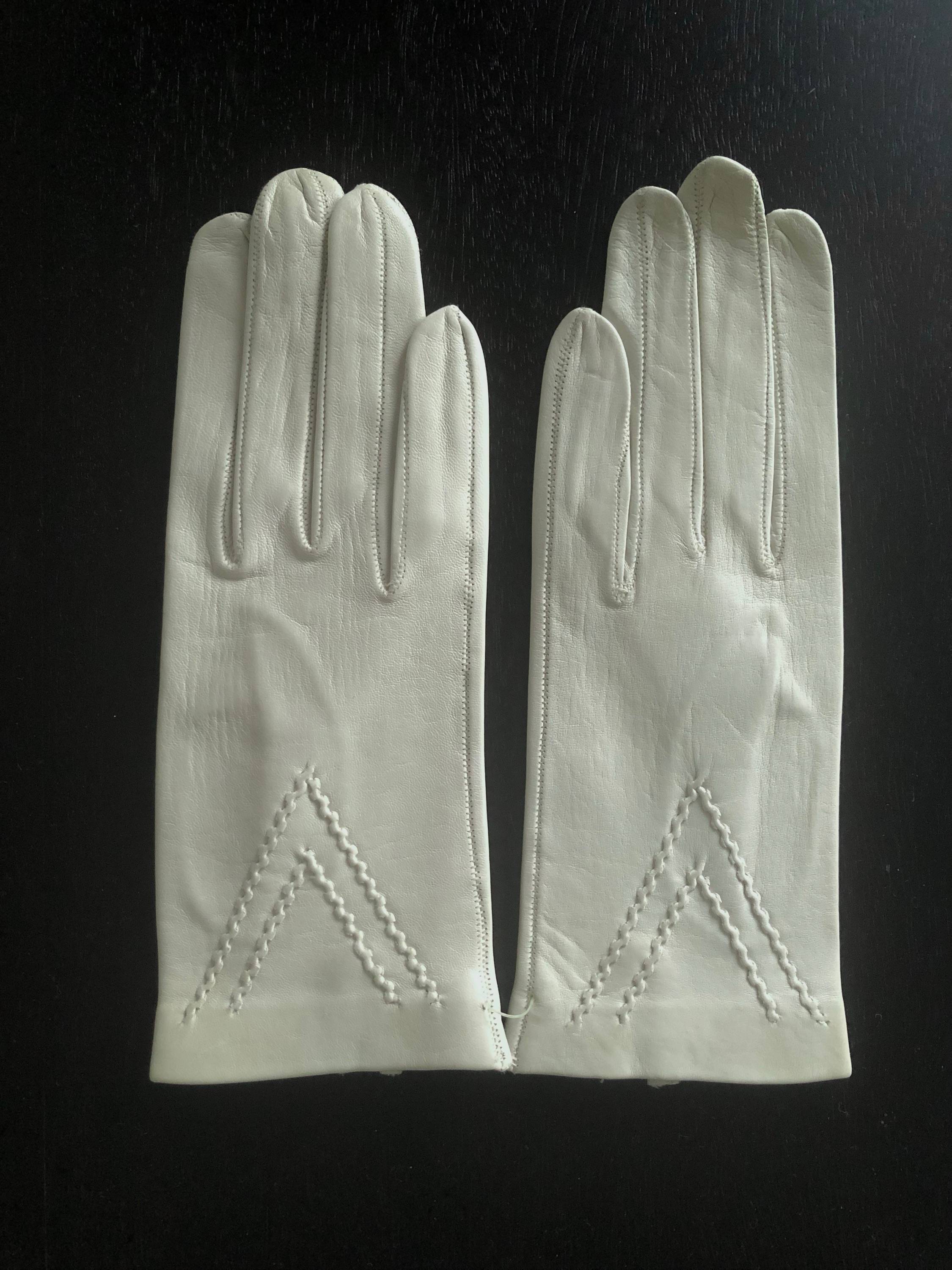 Vends gants en peau