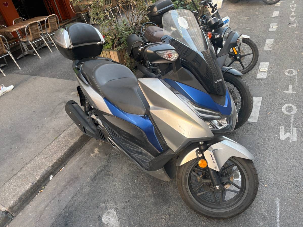 Vends scooter Honda Forza 125, 2017, 30000km