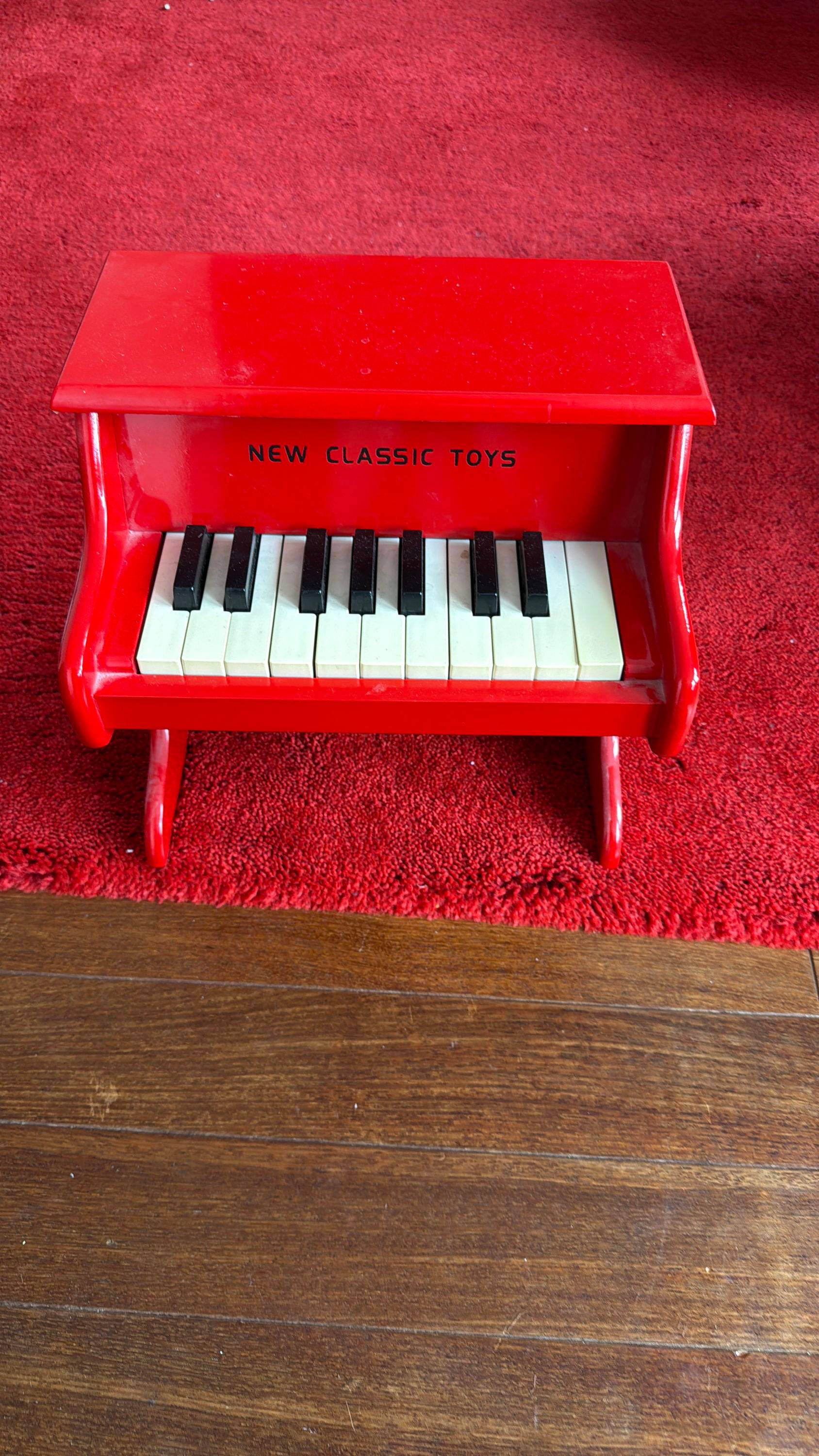 Vends piano enfant New Classic Toys